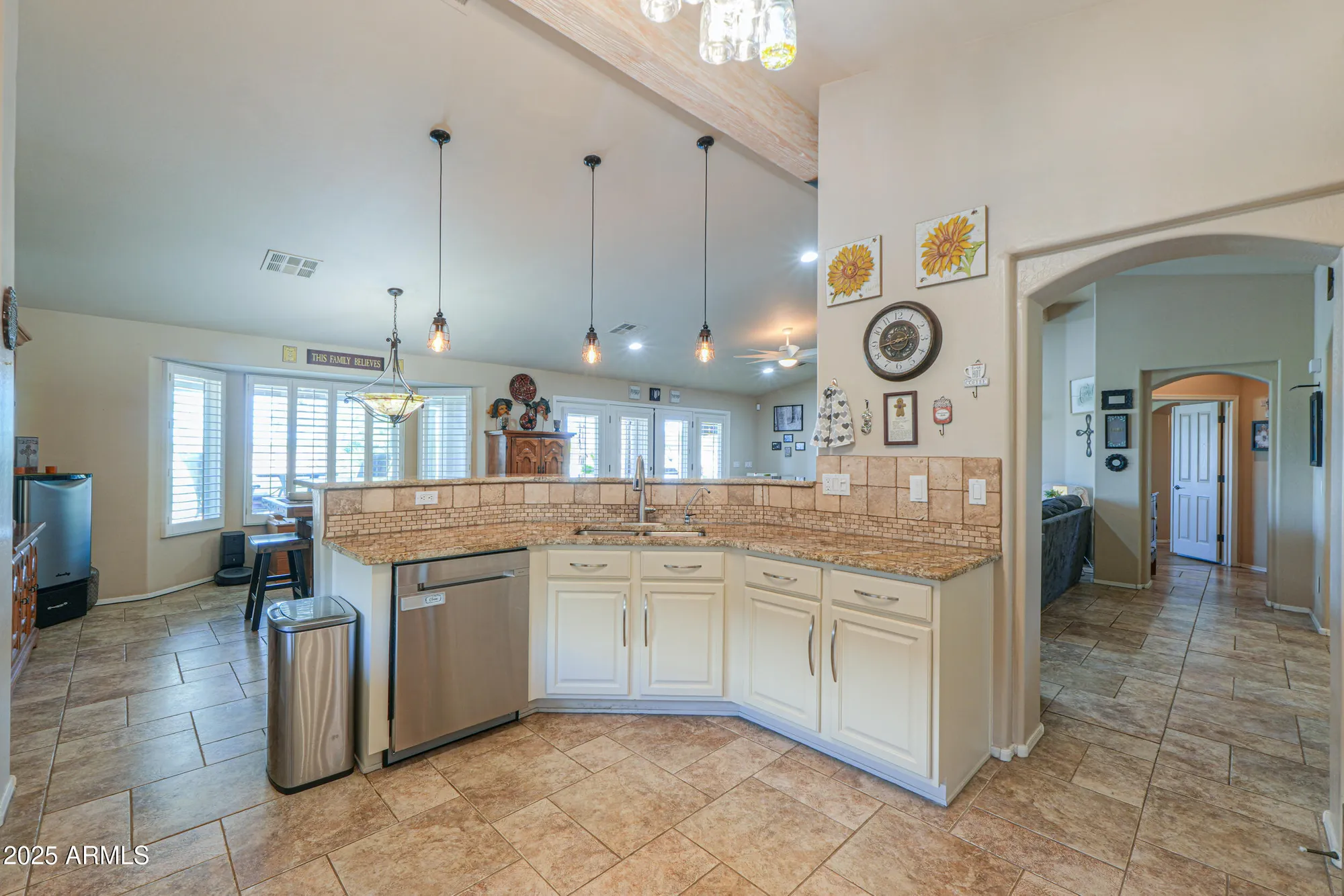 Property Slideshow image 23 of 65 | 80 s laura ln, Casa Grande, AZ, 85194