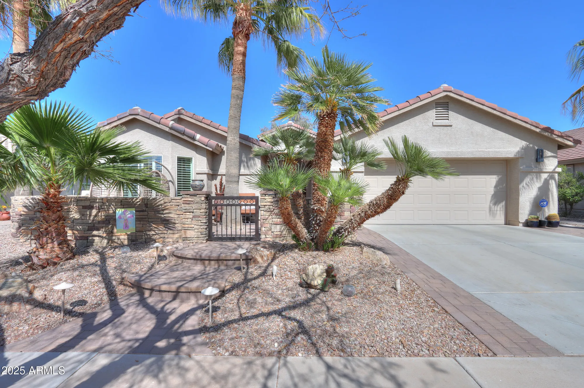 Property Slideshow image 2 of 65 | 80 s laura ln, Casa Grande, AZ, 85194