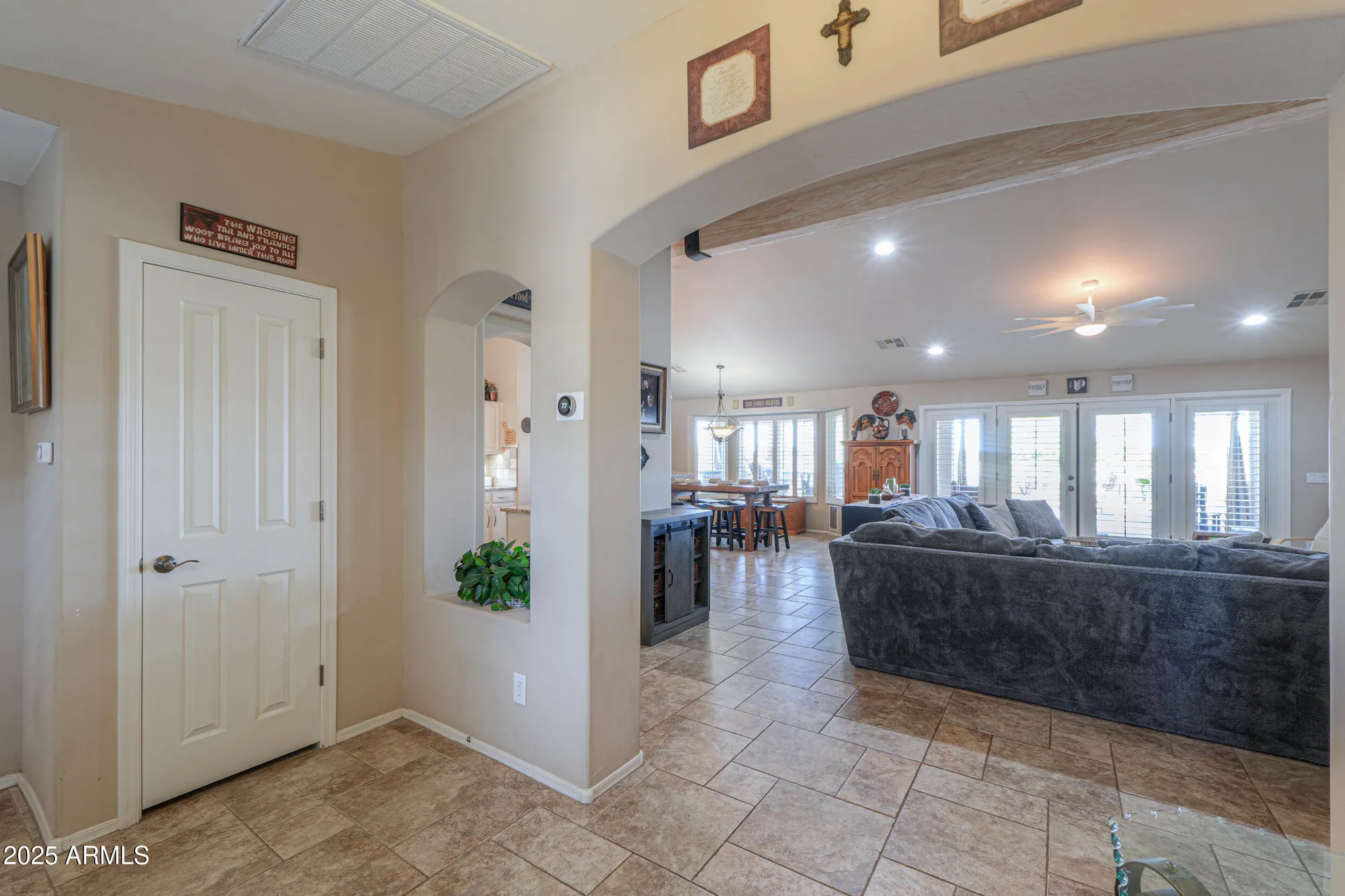Property Slideshow image 7 of 65 | 80 s laura ln, Casa Grande, AZ, 85194