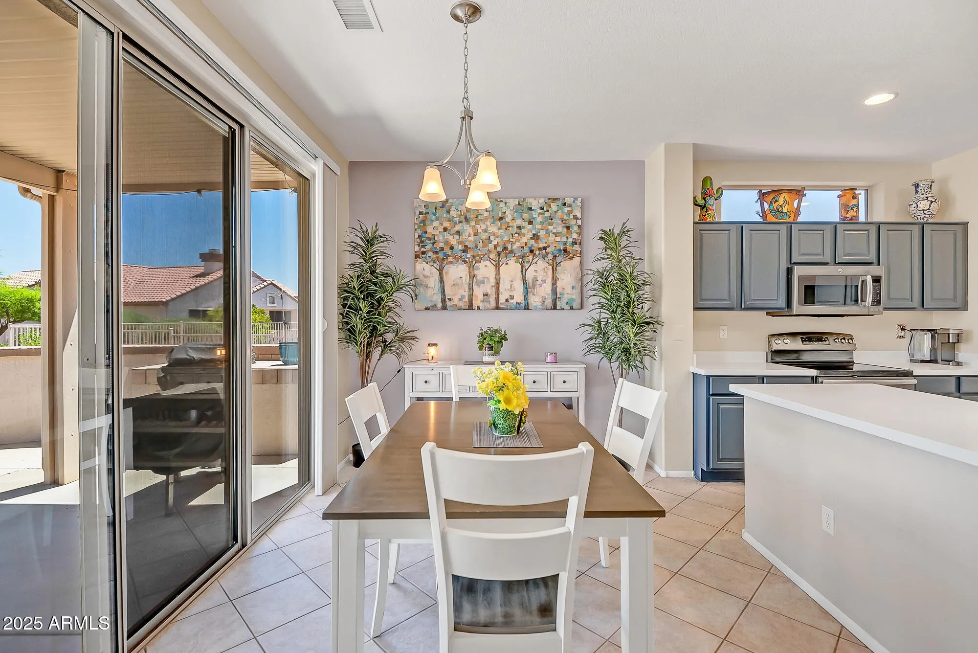 Property Slideshow image 10 of 17 | 15314 w pantano dr, Surprise, AZ, 85374
