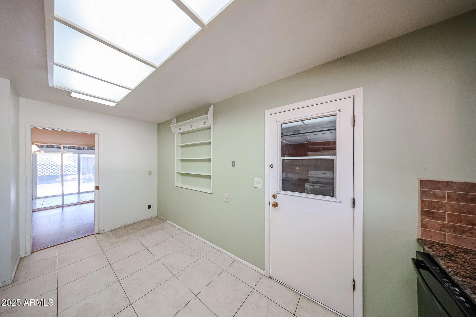 Property Slideshow image 8 of 30 | 10301 w salem dr, Sun City, AZ, 85351