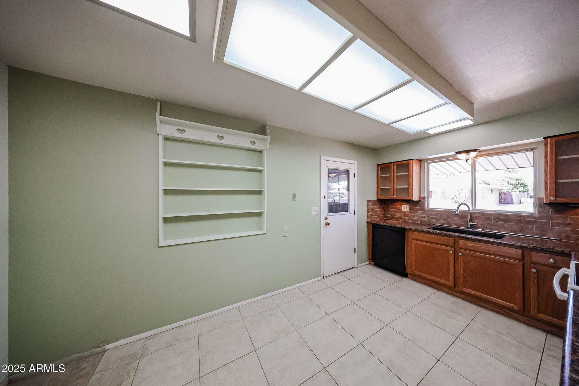 Property Slideshow image 7 of 30 | 10301 w salem dr, Sun City, AZ, 85351