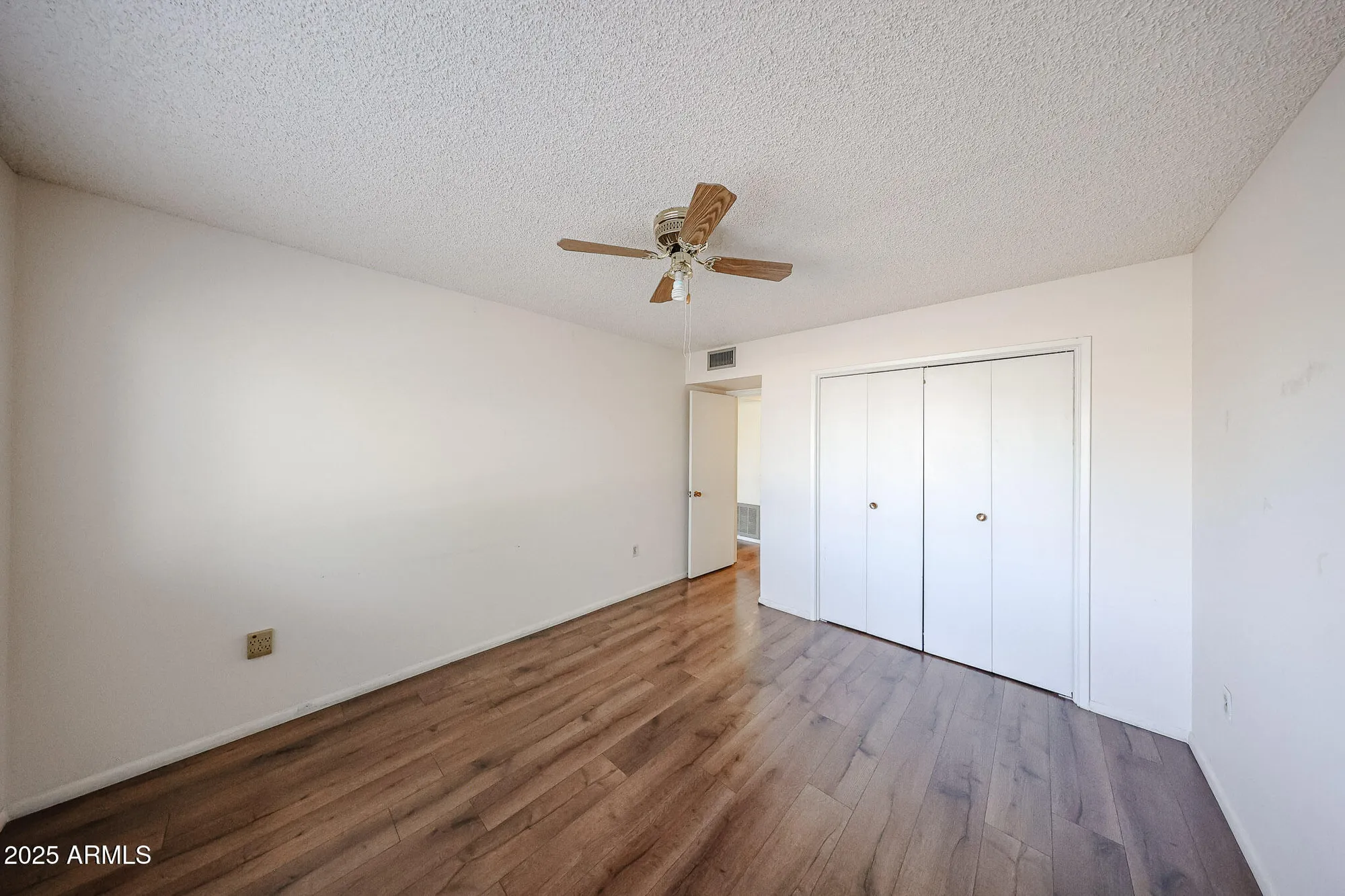 Property Slideshow image 16 of 30 | 10301 w salem dr, Sun City, AZ, 85351