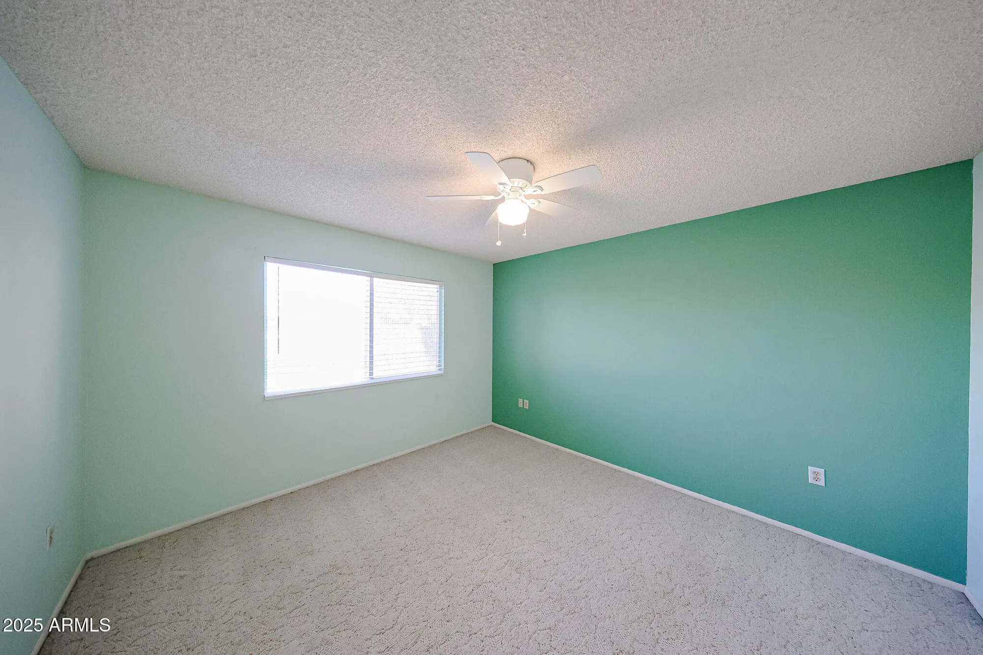 Property Slideshow image 17 of 30 | 10301 w salem dr, Sun City, AZ, 85351