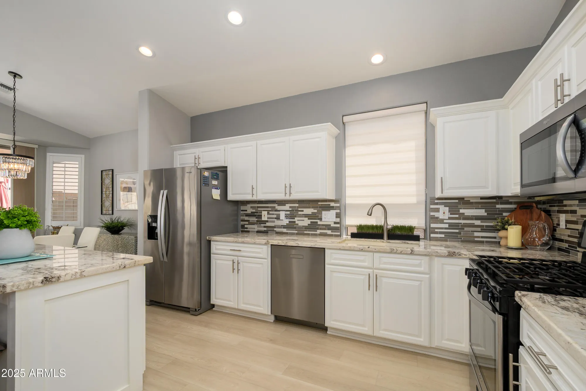 Property Slideshow image 12 of 32 | 17612 w ingleside dr, Surprise, AZ, 85374