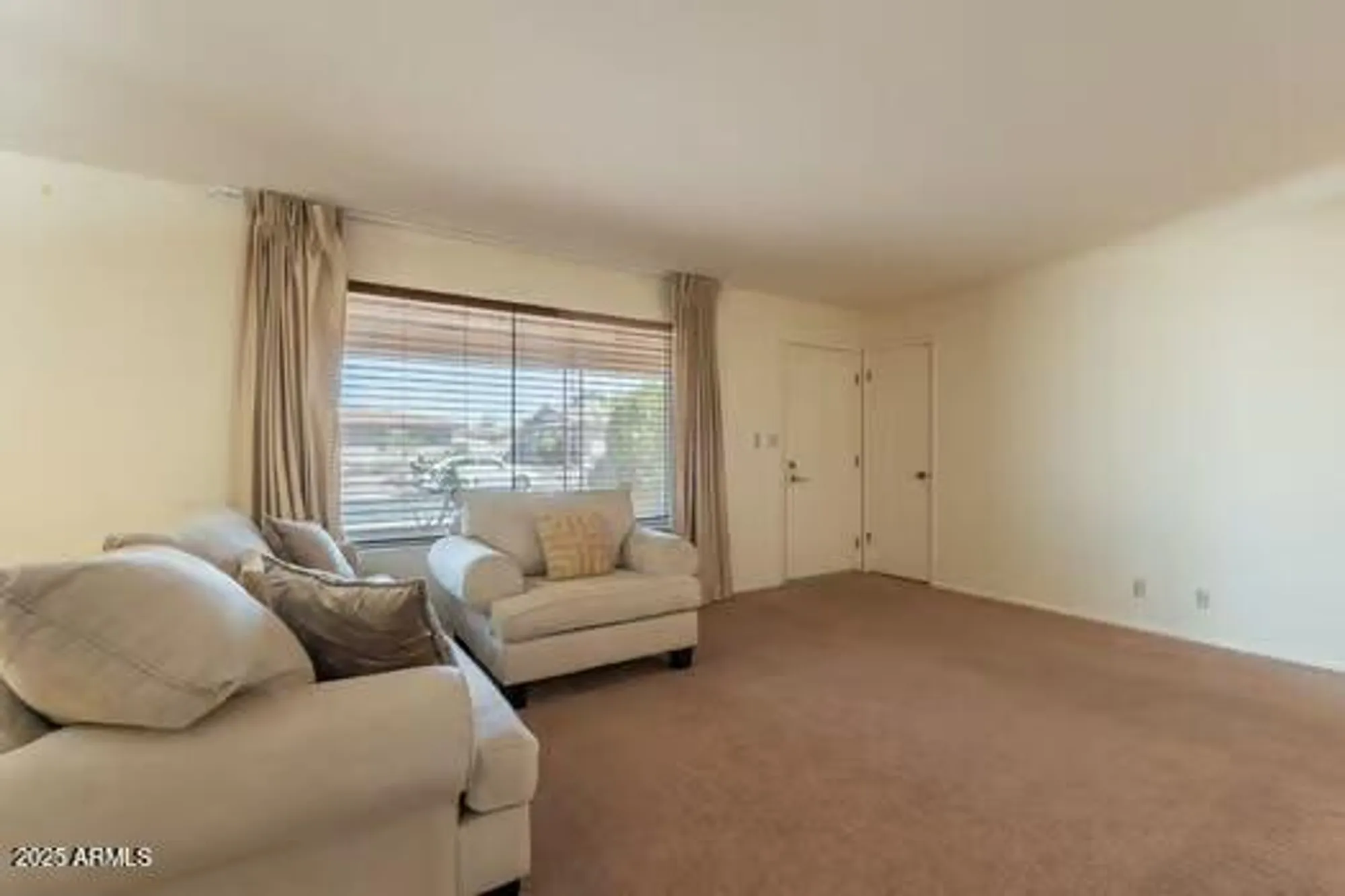 Property Slideshow image 4 of 27 | 6449 e des moines st, Mesa, AZ, 85205