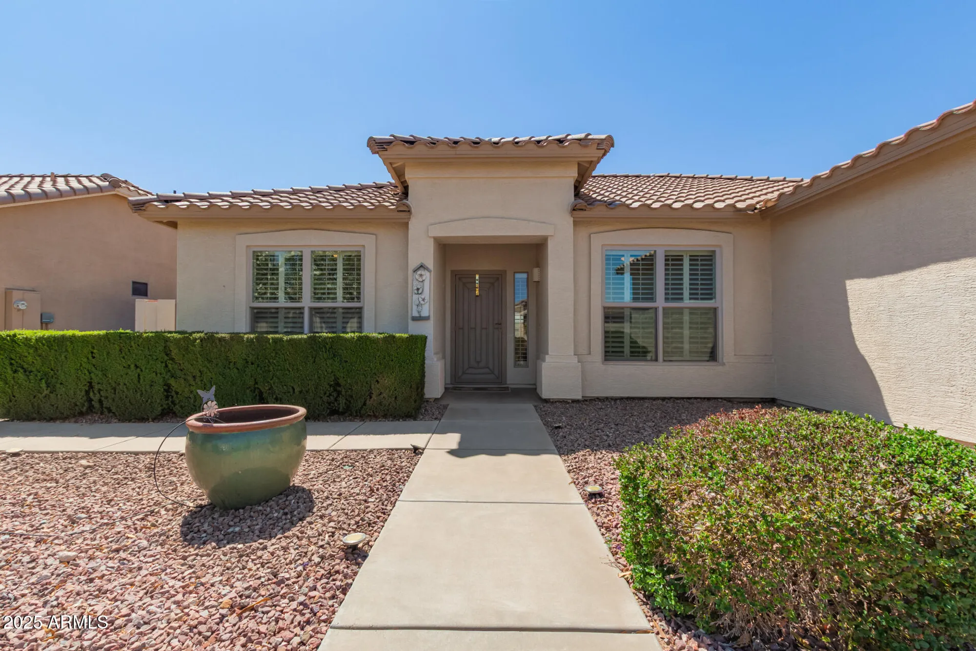 Property Slideshow image 3 of 27 | 3161 e gleneagle dr, Chandler, AZ, 85249