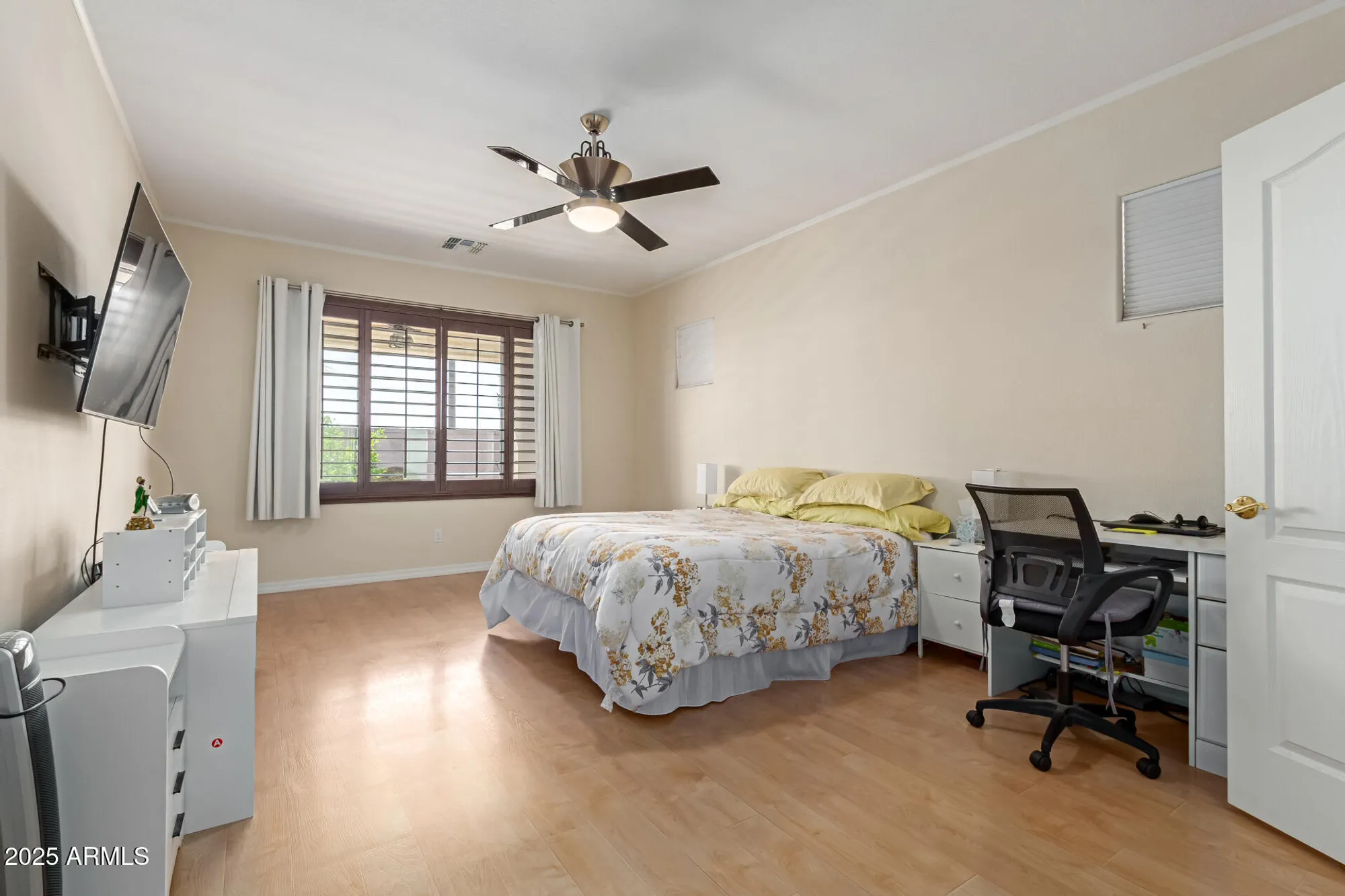 Property Slideshow image 13 of 27 | 3161 e gleneagle dr, Chandler, AZ, 85249