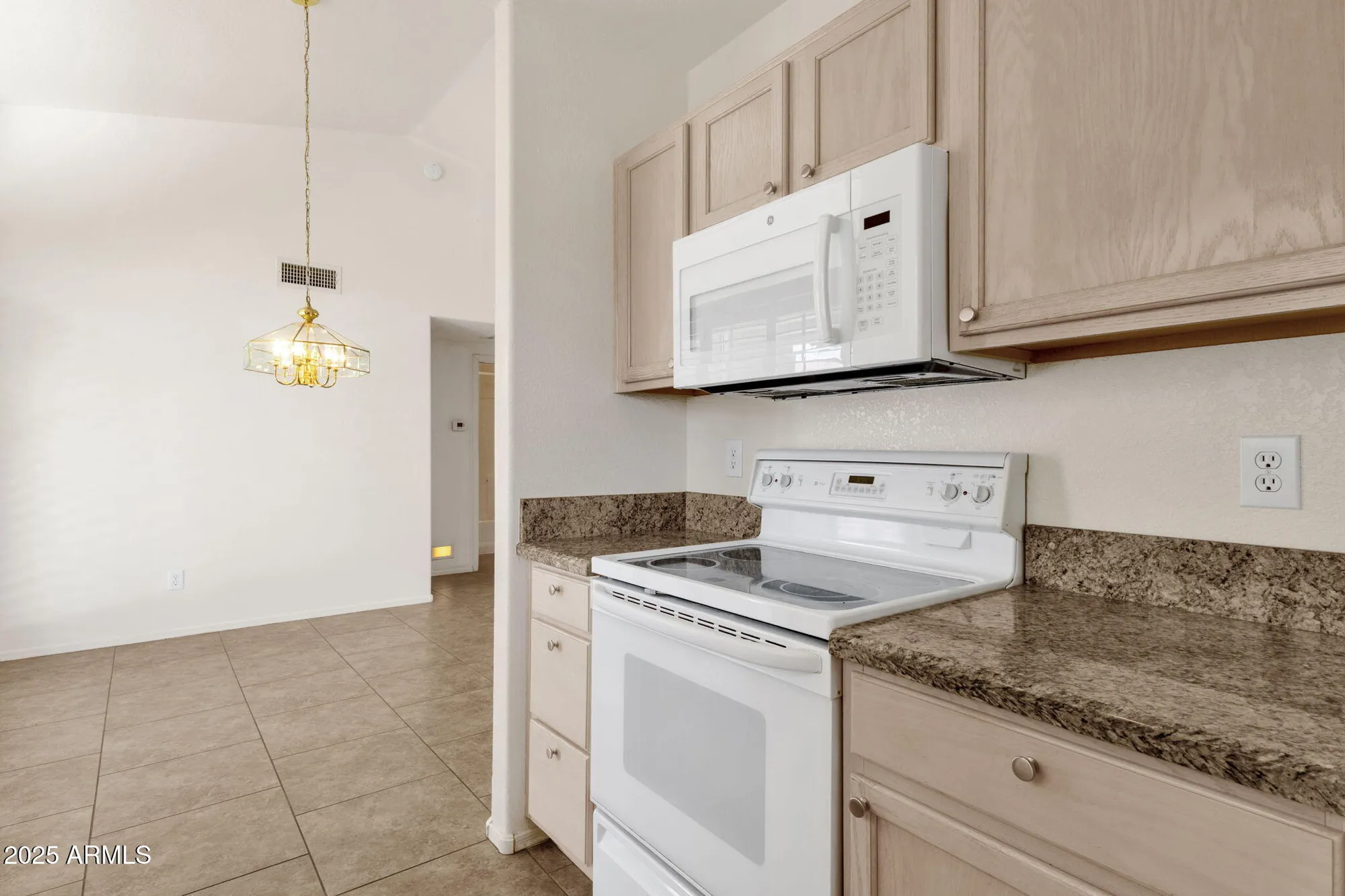 Property Slideshow image 9 of 36 | 6942 s championship dr, Chandler, AZ, 85249