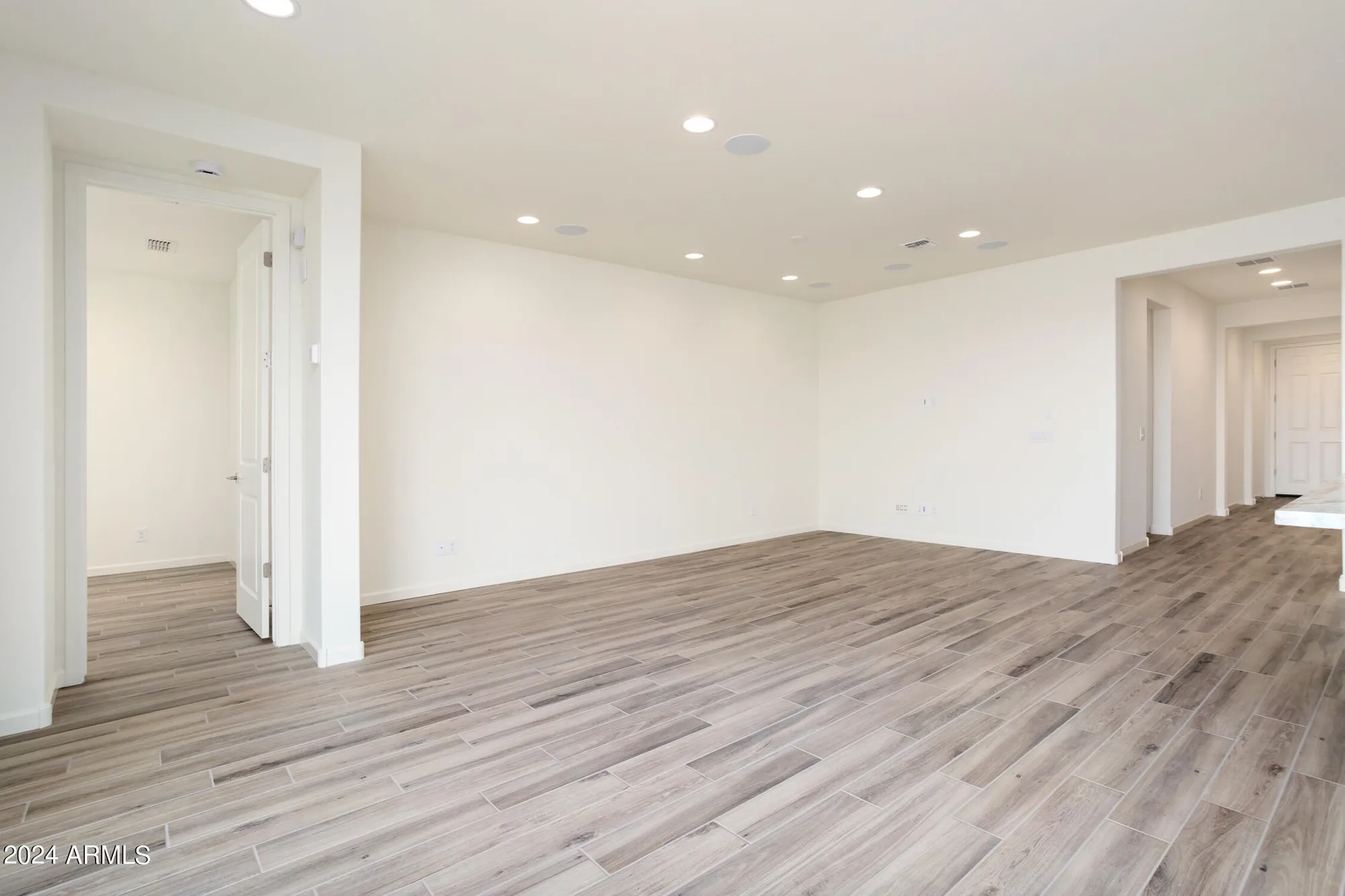 Property Slideshow image 10 of 30 | 4092 prairie schooner rd, Wickenburg, AZ, 85390