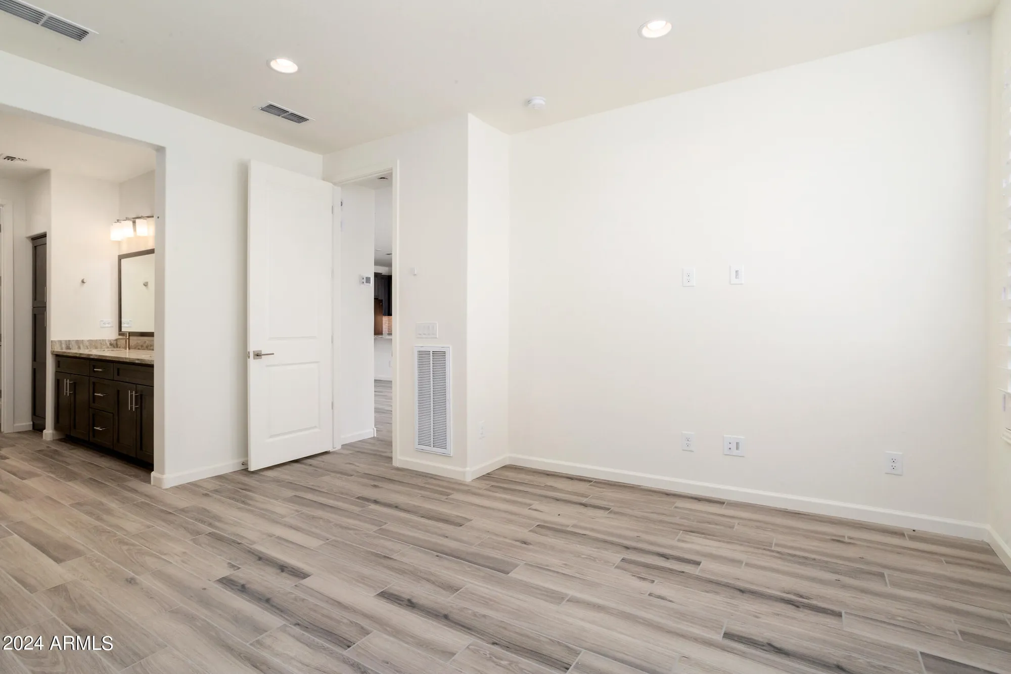 Property Slideshow image 20 of 30 | 4092 prairie schooner rd, Wickenburg, AZ, 85390