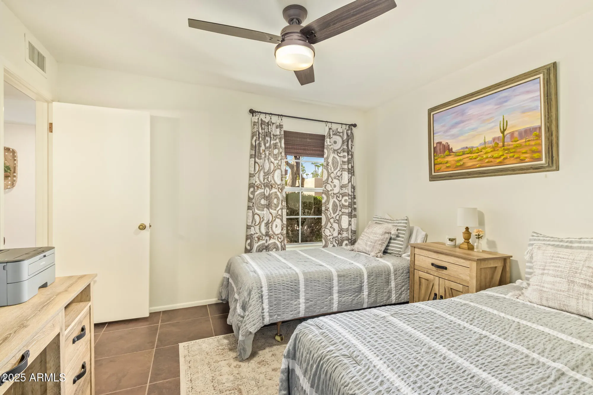 Property Slideshow image 19 of 37 | 7841 e ocotillo ave, Mesa, AZ, 85208