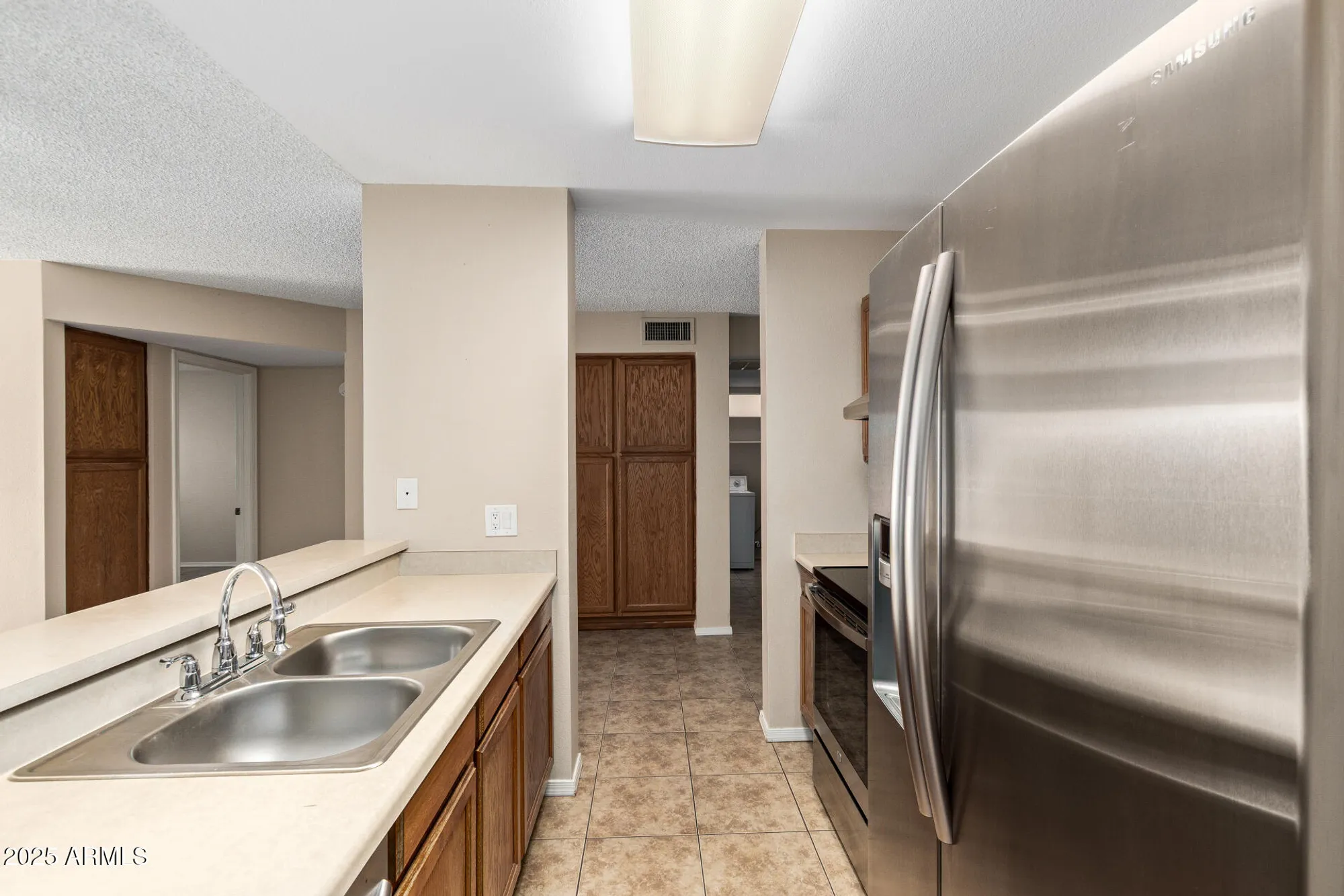 Property Slideshow image 13 of 34 | 9273 w jason dr, Peoria, AZ, 85382