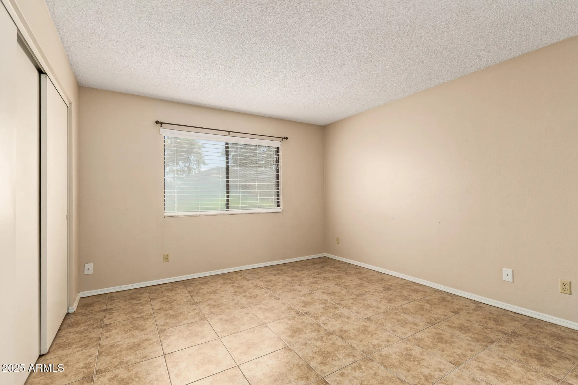 Property Slideshow image 18 of 34 | 9273 w jason dr, Peoria, AZ, 85382