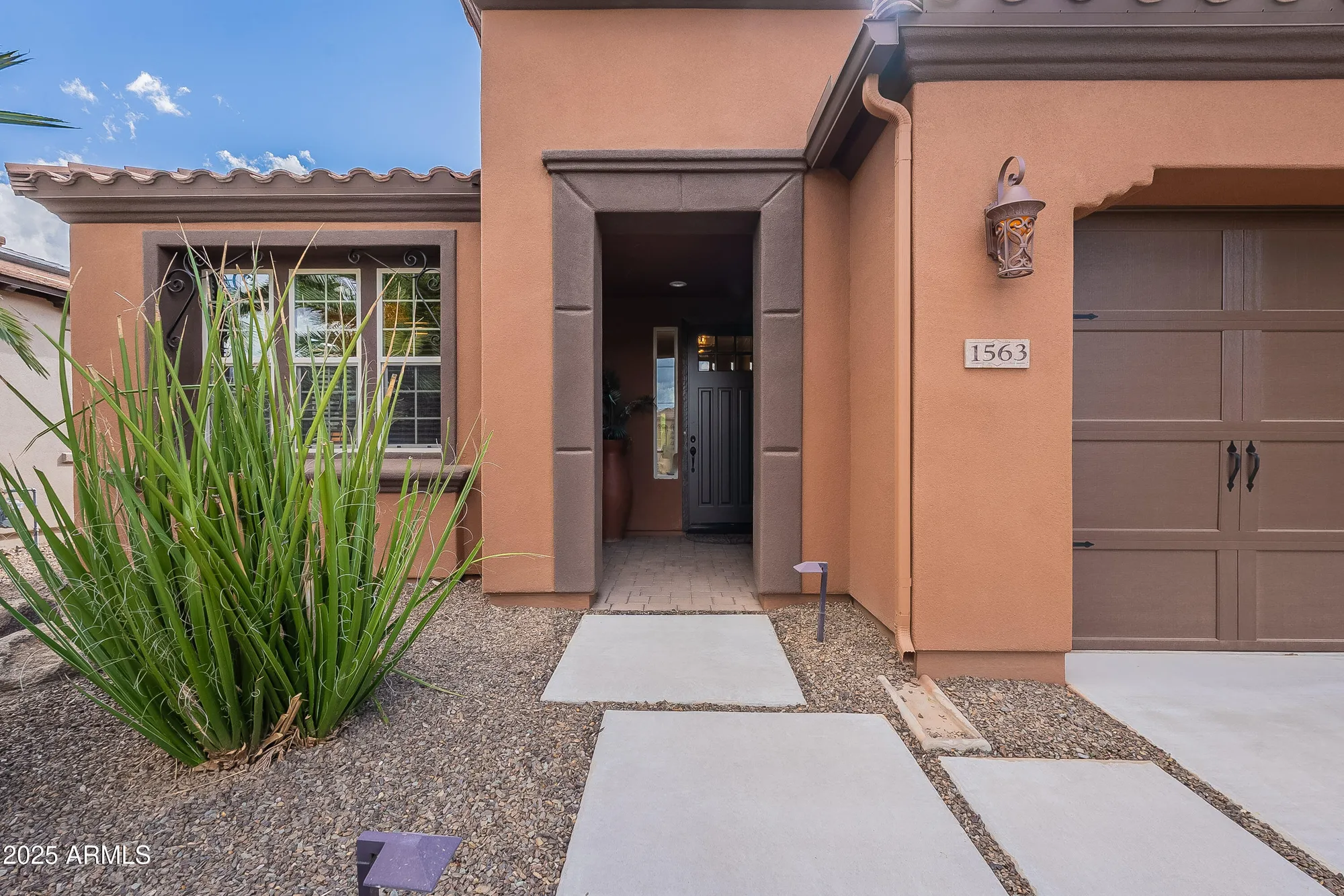 Property Slideshow image 8 of 93 | 1563 e artemis trl, Queen Creek, AZ, 85140