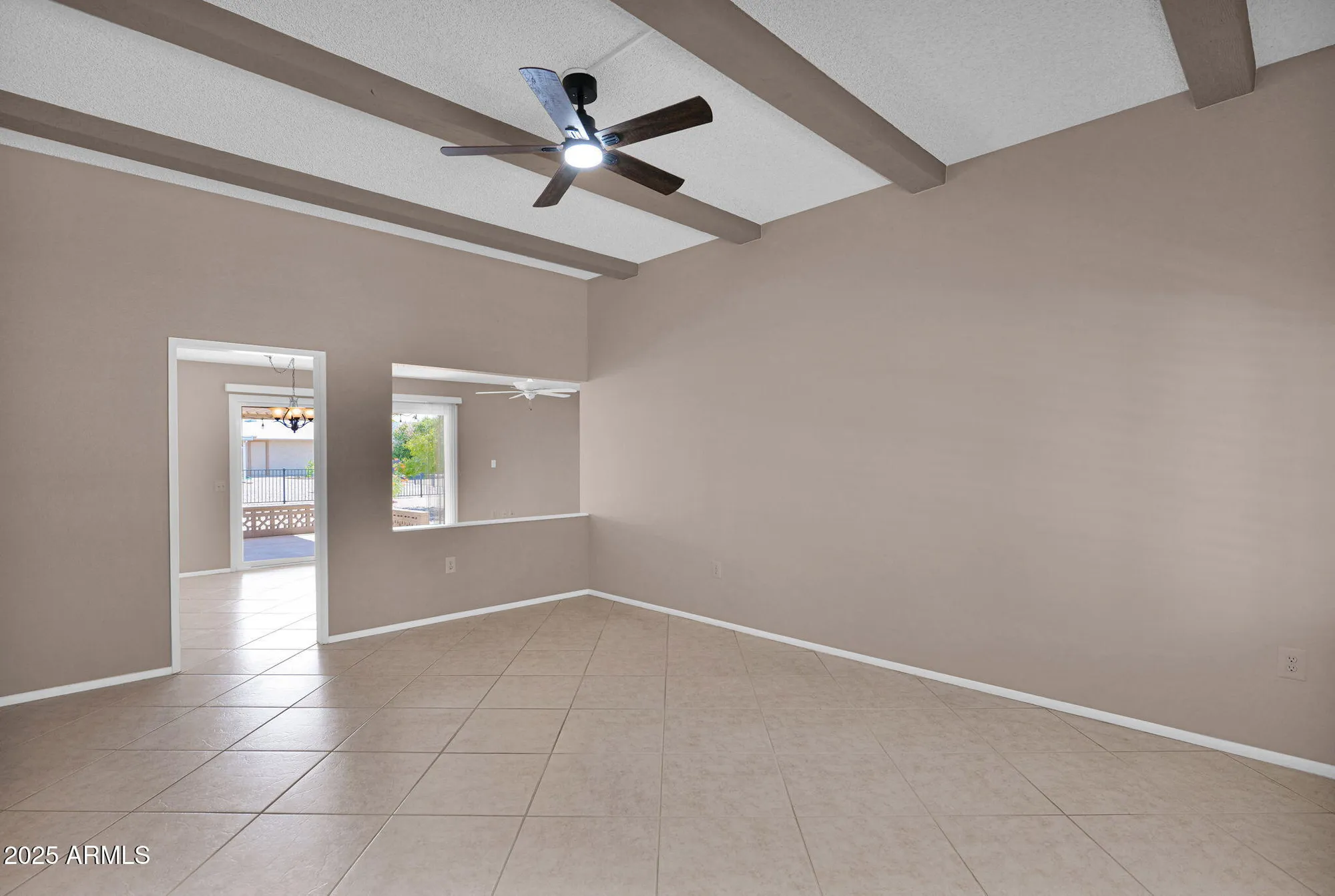 Property Slideshow image 5 of 31 | 9529 w glen oaks cir, Sun City, AZ, 85351