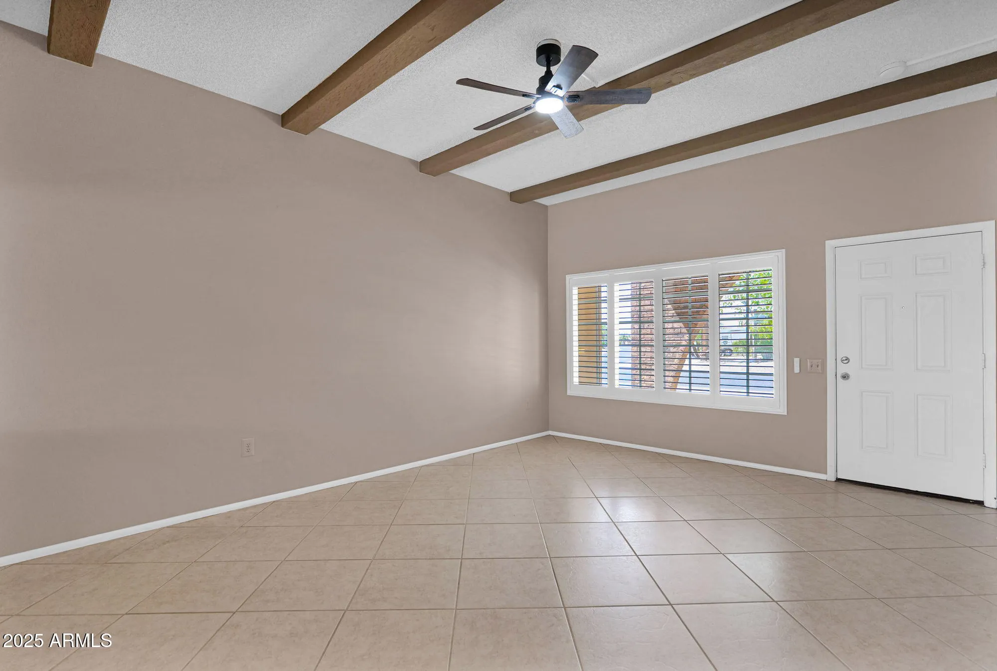 Property Slideshow image 7 of 31 | 9529 w glen oaks cir, Sun City, AZ, 85351