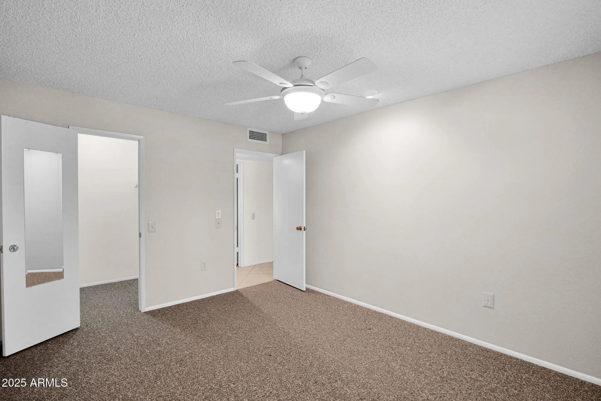 Property Slideshow image 14 of 31 | 9529 w glen oaks cir, Sun City, AZ, 85351