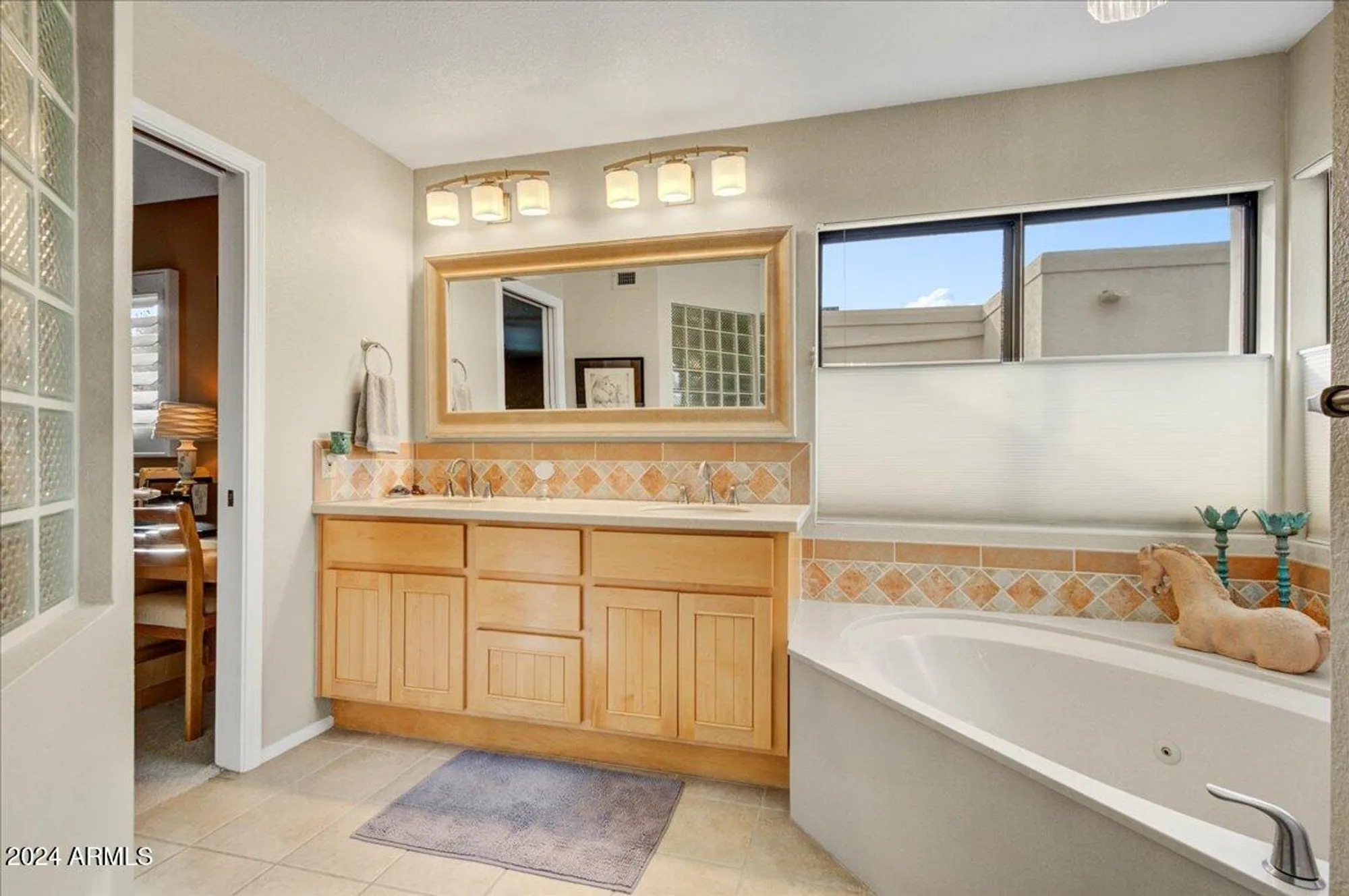 Property Slideshow image 16 of 39 | 18501 e avenida del ray, Rio Verde, AZ, 85263