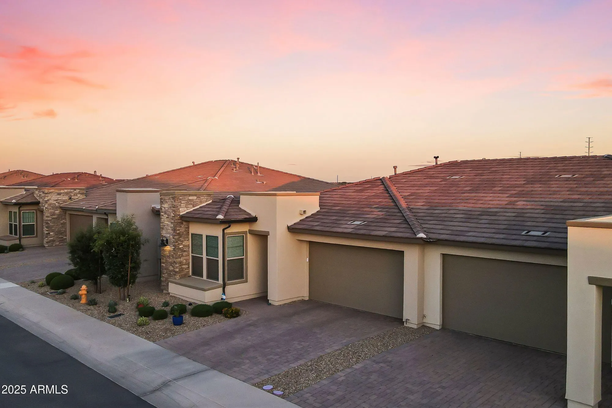 Property Slideshow image 5 of 68 | 379 e las puertas ln, Queen Creek, AZ, 85140