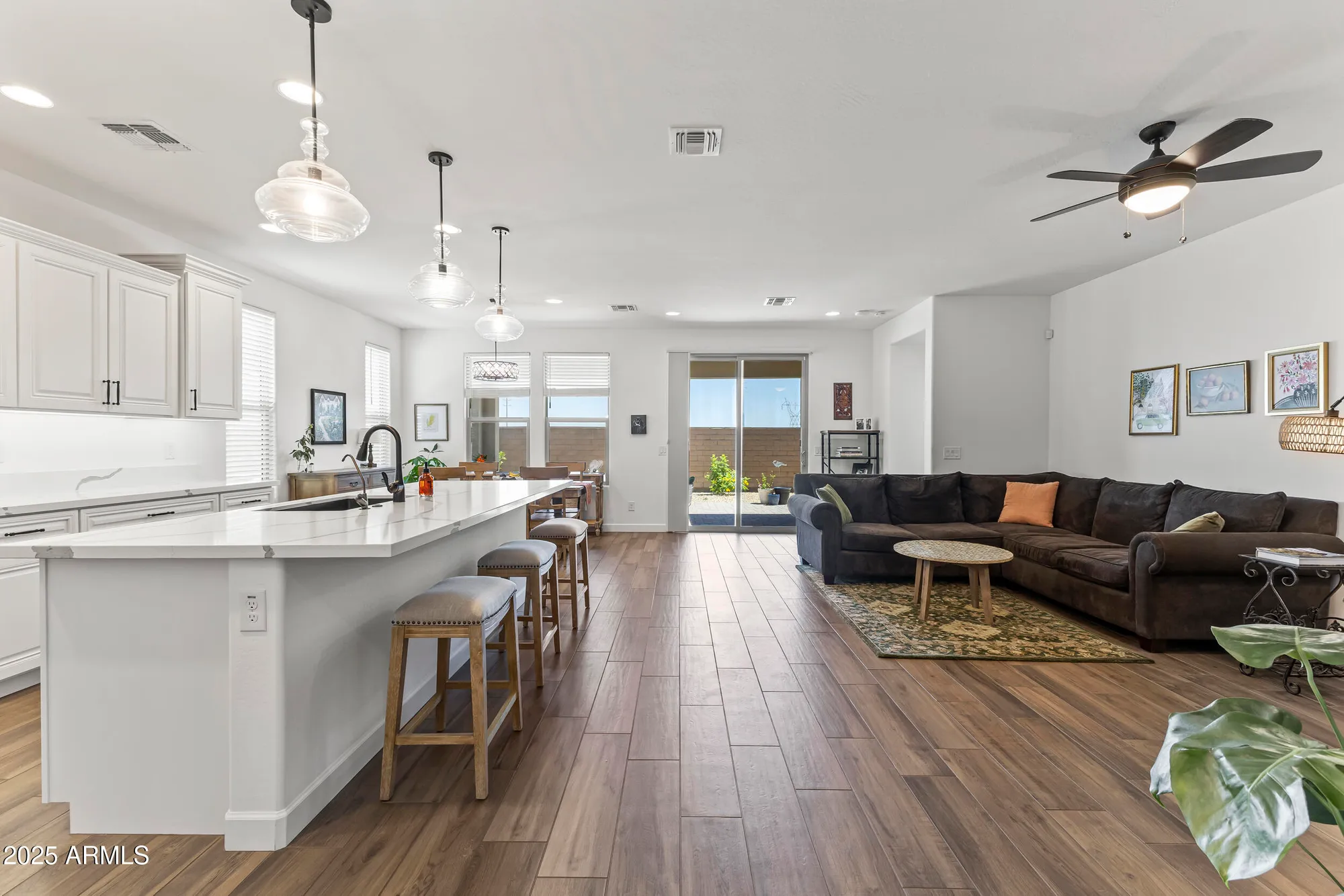 Property Slideshow image 19 of 68 | 379 e las puertas ln, Queen Creek, AZ, 85140