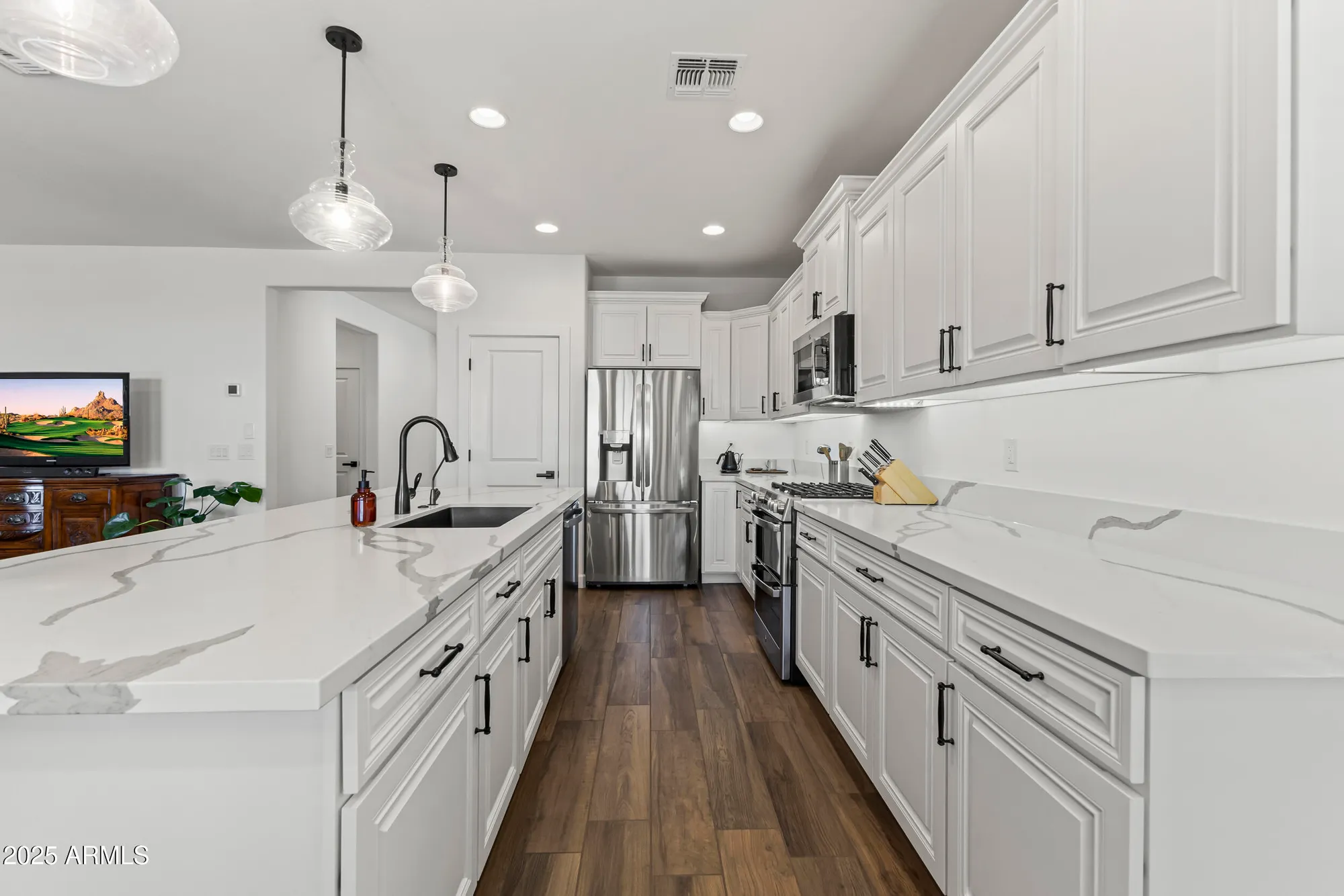 Property Slideshow image 25 of 68 | 379 e las puertas ln, Queen Creek, AZ, 85140