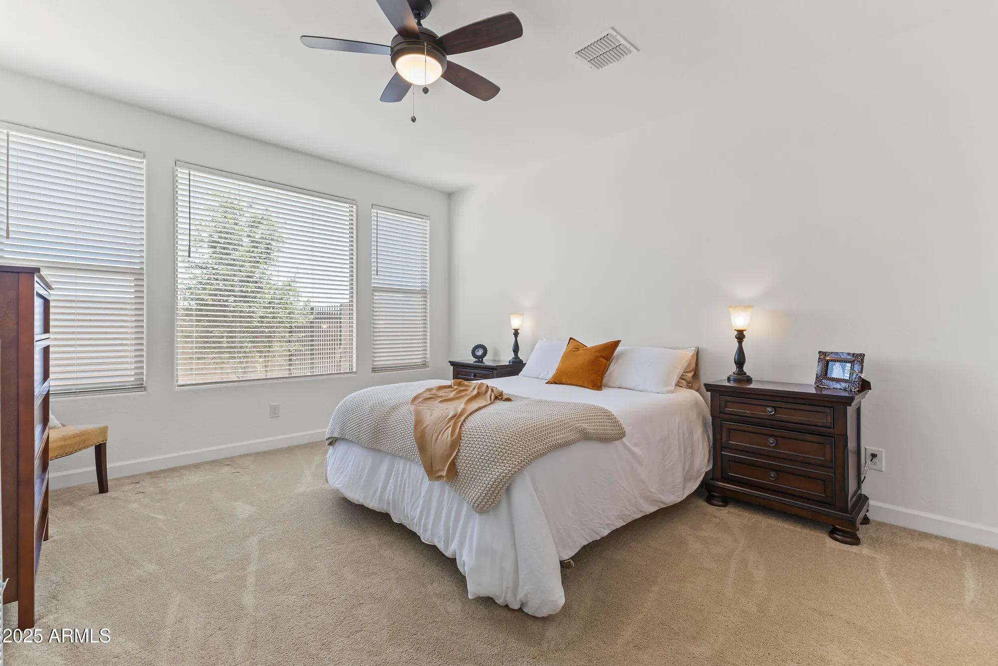 Property Slideshow image 33 of 68 | 379 e las puertas ln, Queen Creek, AZ, 85140