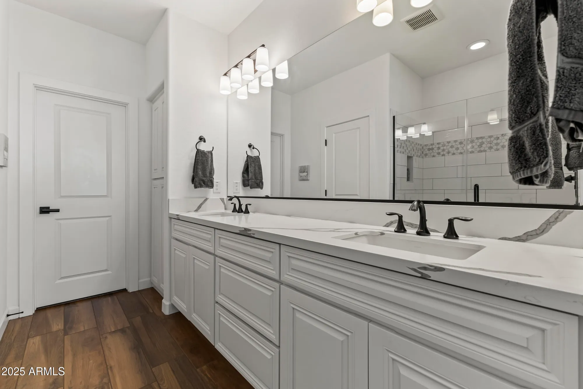 Property Slideshow image 37 of 68 | 379 e las puertas ln, Queen Creek, AZ, 85140