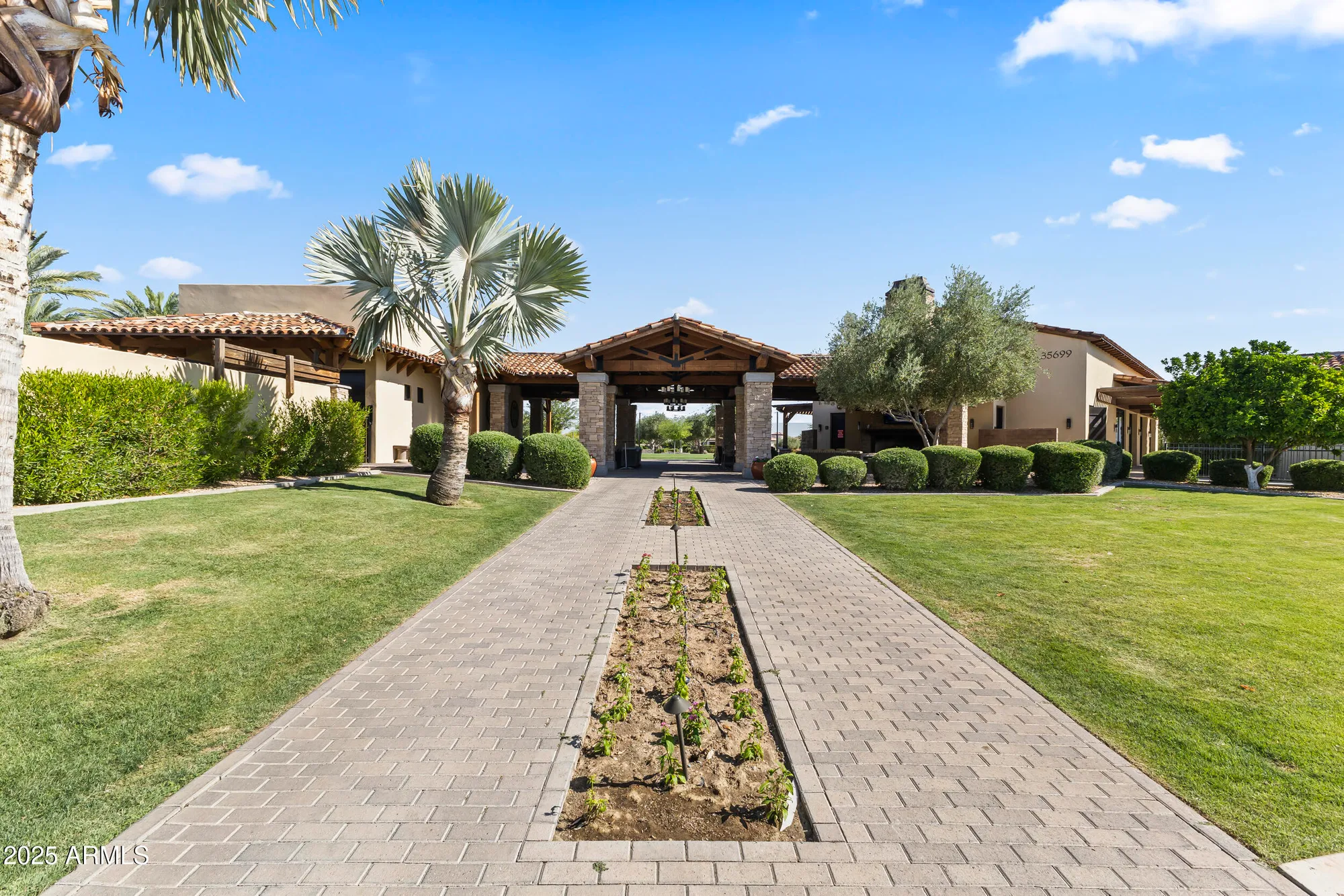 Property Slideshow image 44 of 68 | 379 e las puertas ln, Queen Creek, AZ, 85140