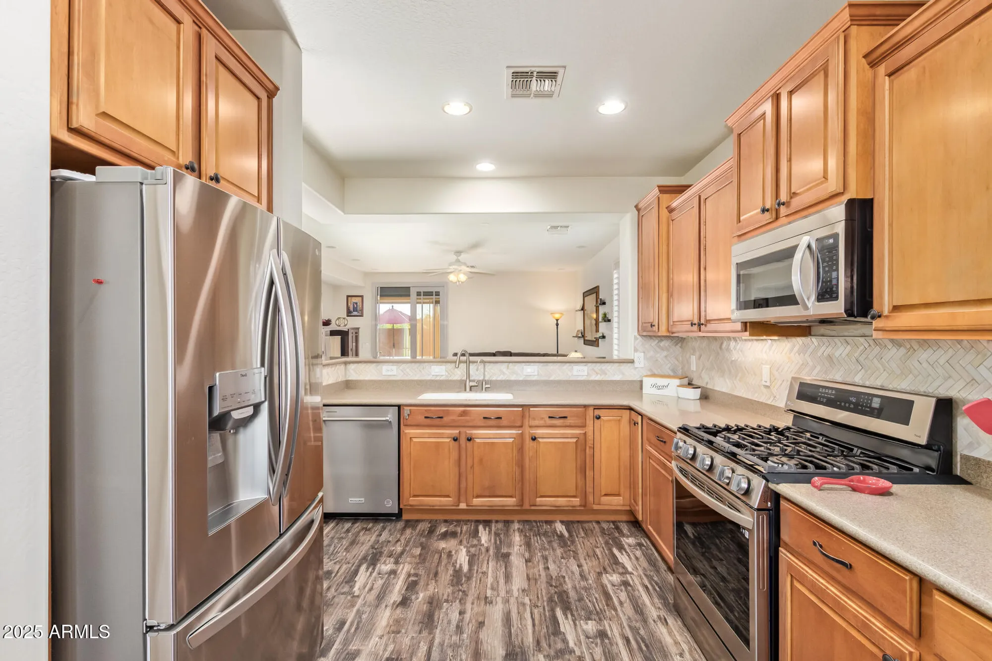 Property Slideshow image 13 of 60 | 30058 n jillian dr, San Tan Valley, AZ, 85143