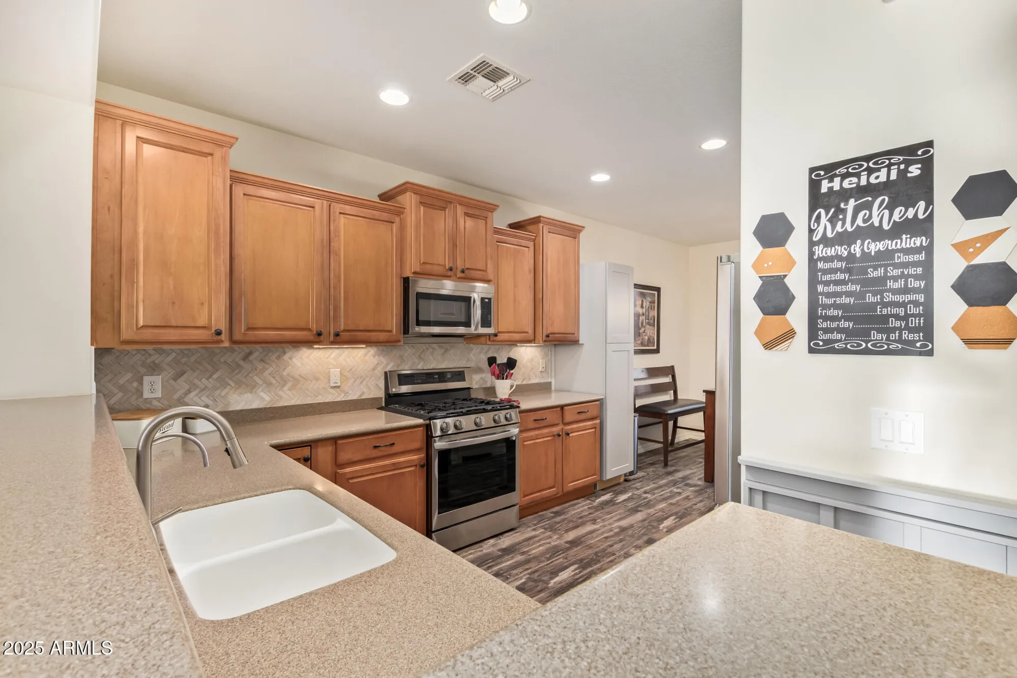 Property Slideshow image 15 of 60 | 30058 n jillian dr, San Tan Valley, AZ, 85143