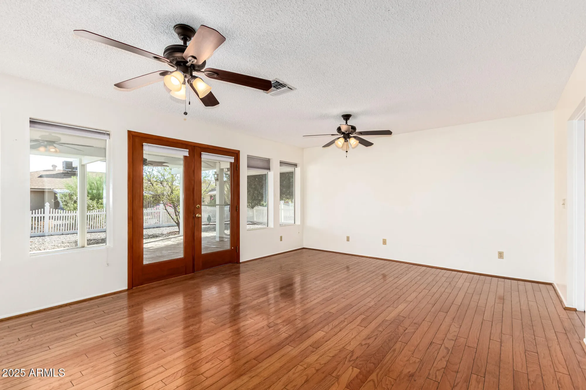 Property Slideshow image 6 of 25 | 9906 w kingswood cir, Sun City, AZ, 85351