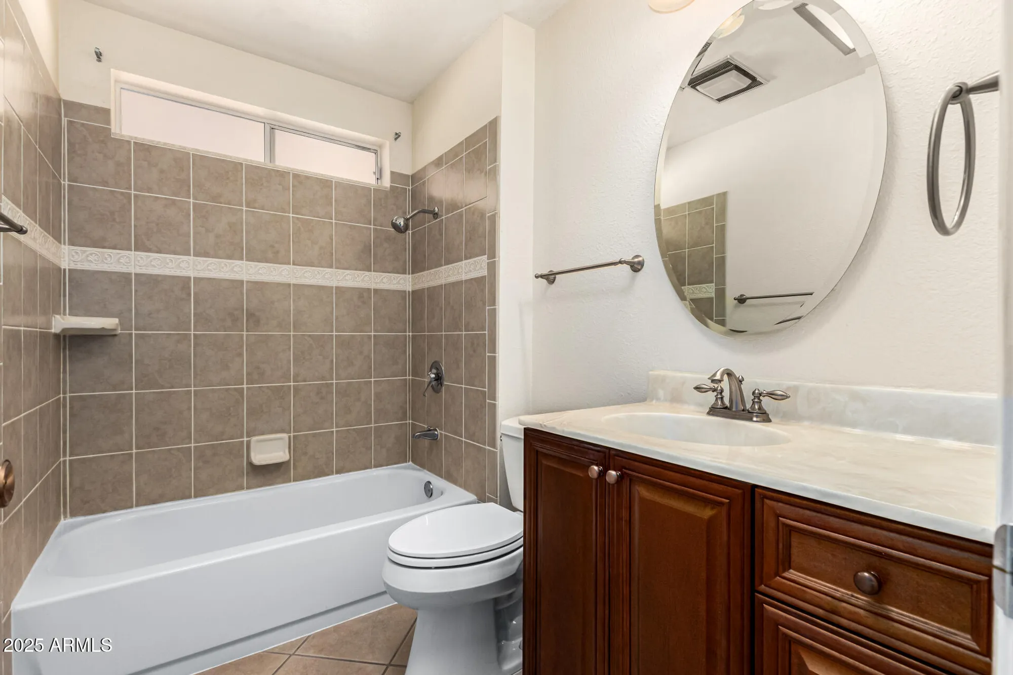 Property Slideshow image 18 of 25 | 9906 w kingswood cir, Sun City, AZ, 85351