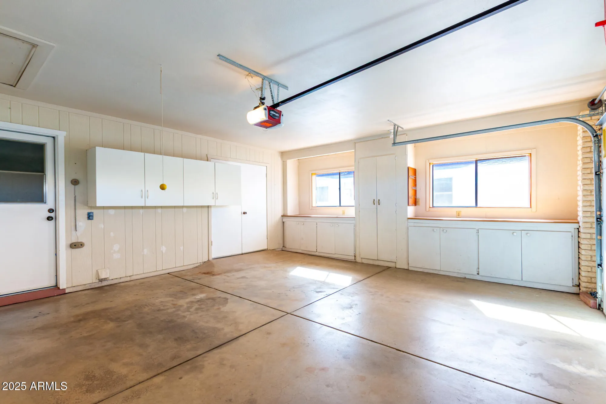 Property Slideshow image 20 of 25 | 9906 w kingswood cir, Sun City, AZ, 85351