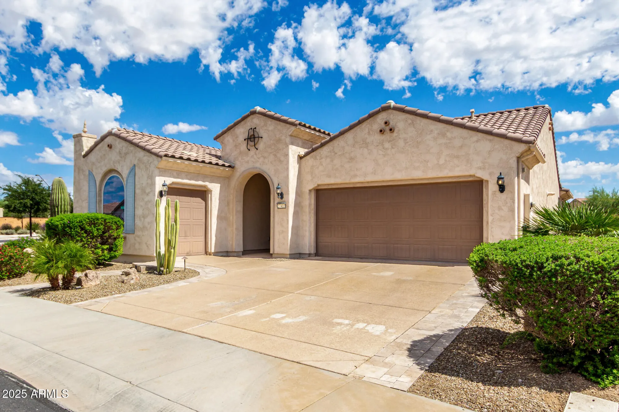Property Slideshow image 1 of 38 | 27413 w tonopah dr, Buckeye, AZ, 85396
