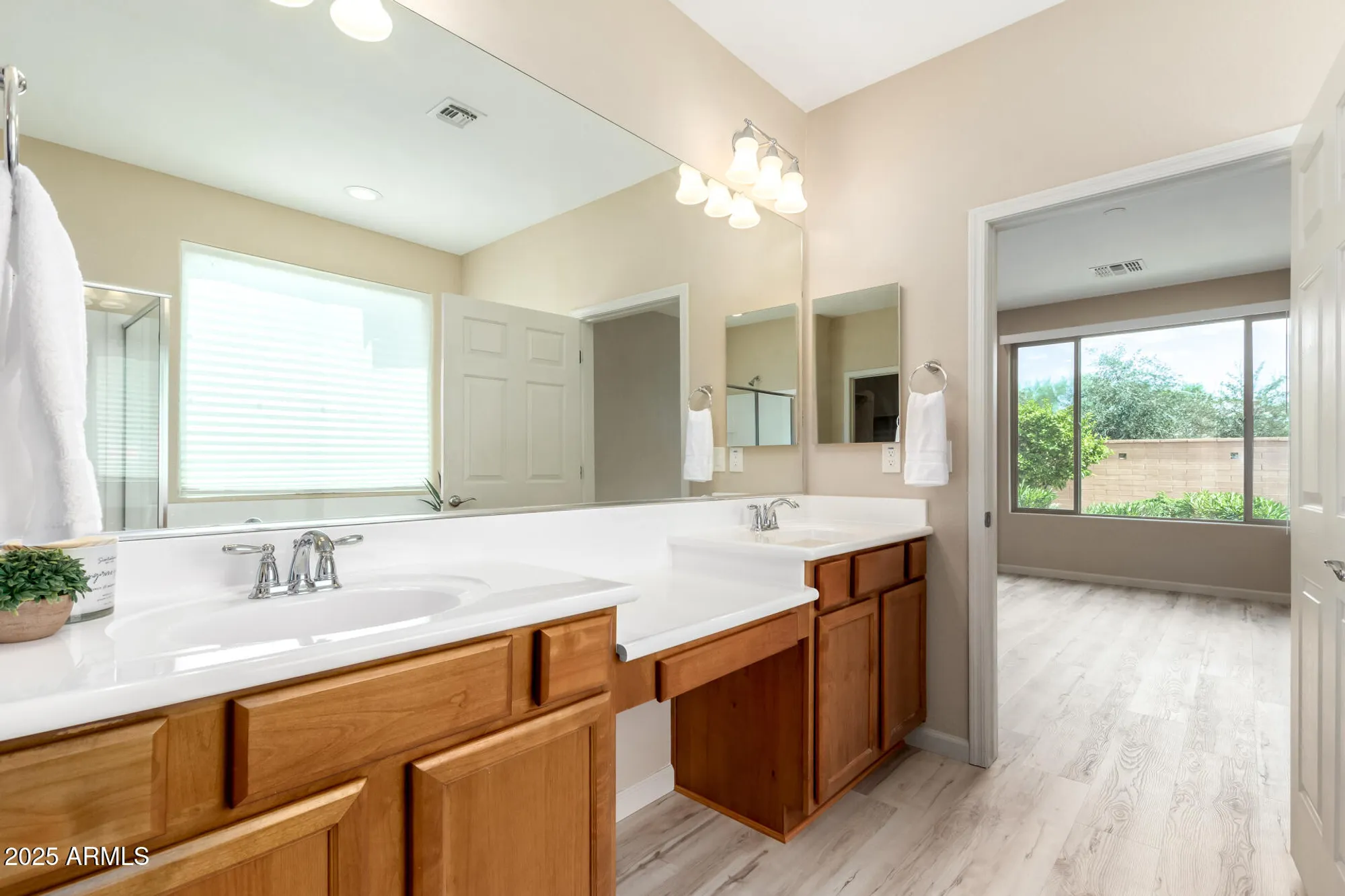 Property Slideshow image 14 of 38 | 27413 w tonopah dr, Buckeye, AZ, 85396