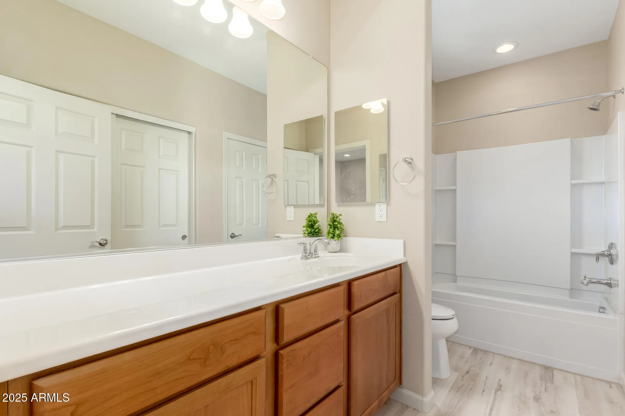 Property Slideshow image 19 of 38 | 27413 w tonopah dr, Buckeye, AZ, 85396