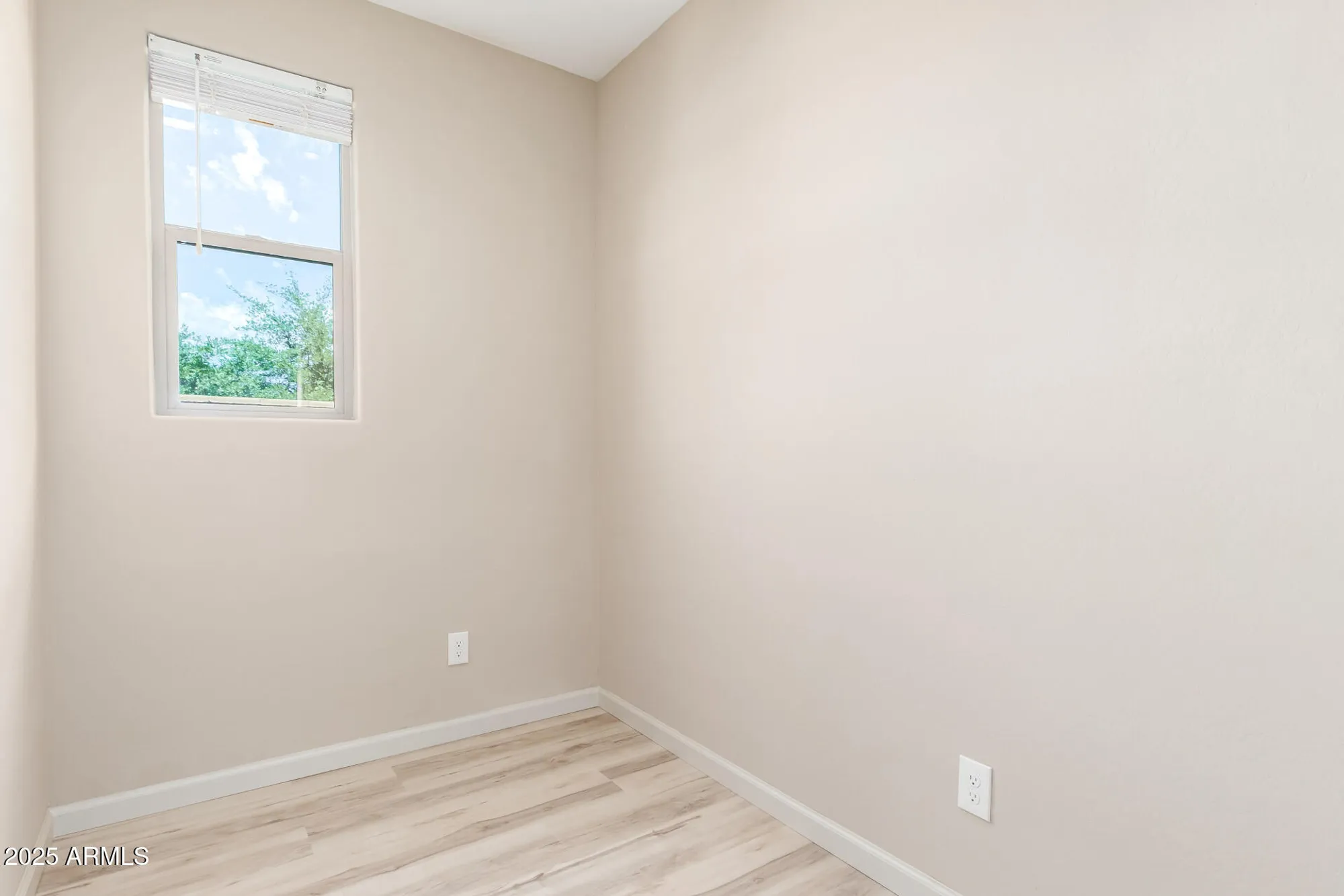 Property Slideshow image 20 of 38 | 27413 w tonopah dr, Buckeye, AZ, 85396