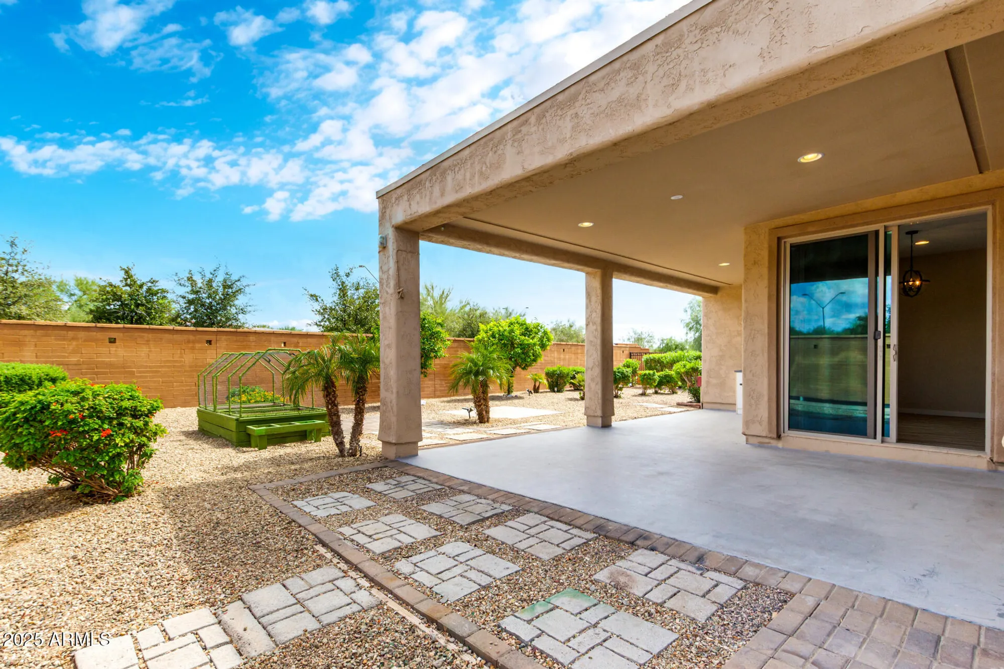 Property Slideshow image 22 of 38 | 27413 w tonopah dr, Buckeye, AZ, 85396