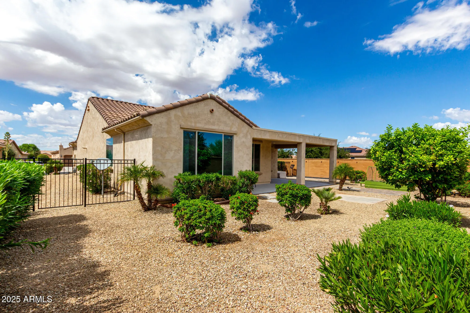 Property Slideshow image 24 of 38 | 27413 w tonopah dr, Buckeye, AZ, 85396