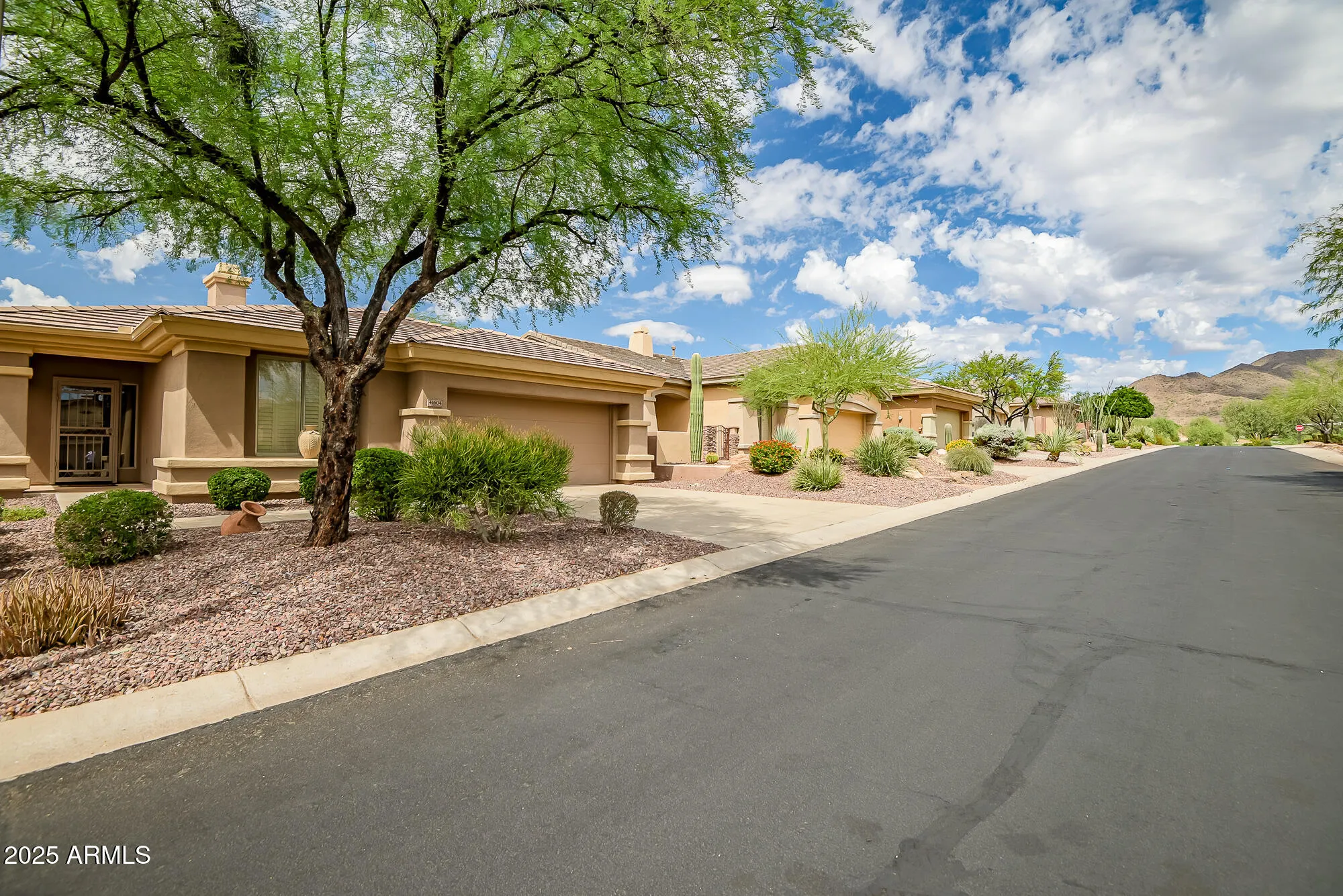 Property Slideshow image 2 of 36 | 41604 n cedar chase rd, Anthem, AZ, 85086