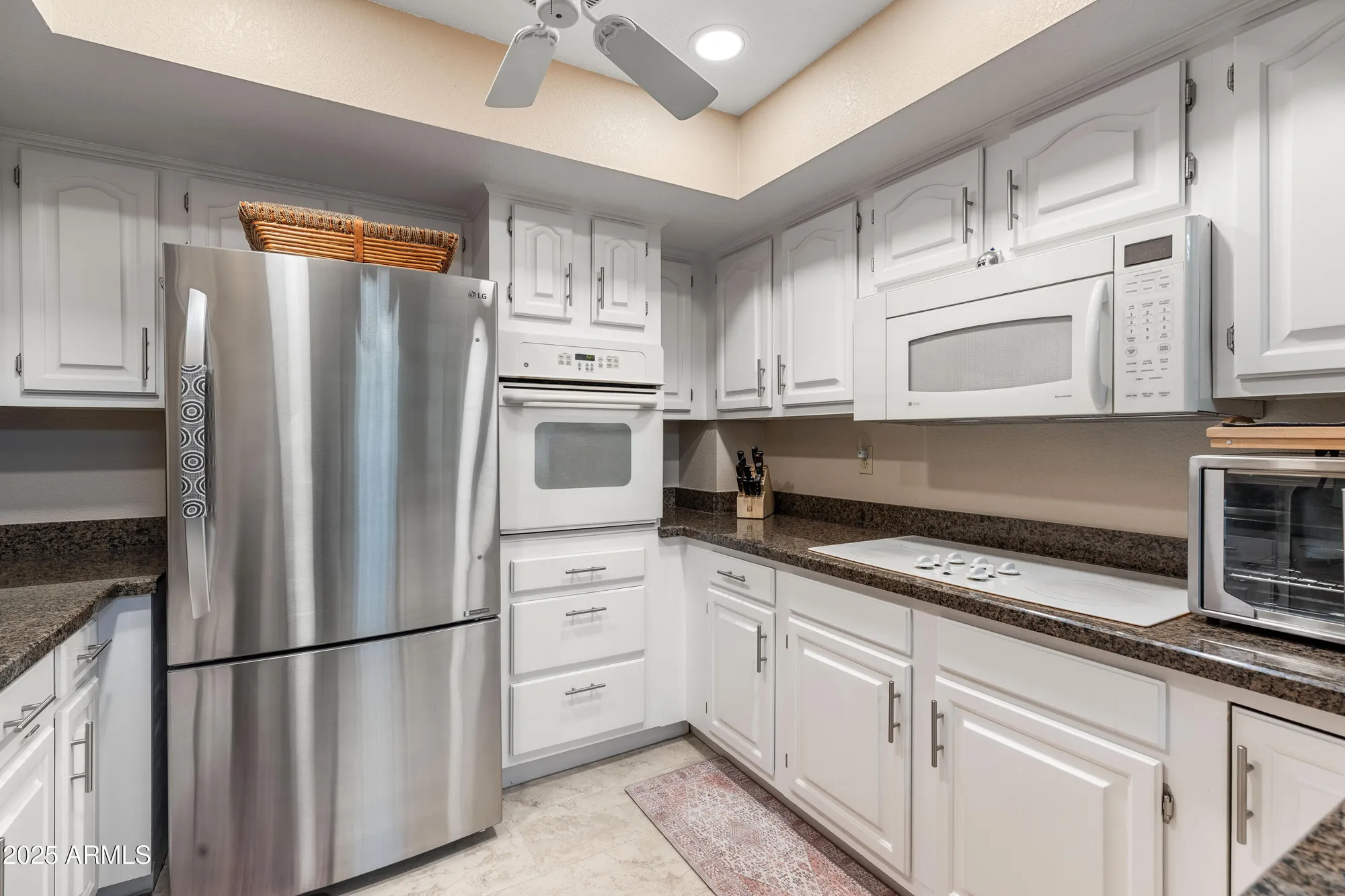 Property Slideshow image 6 of 41 | 17404 n 99th ave unit 333, Sun City, AZ, 85373
