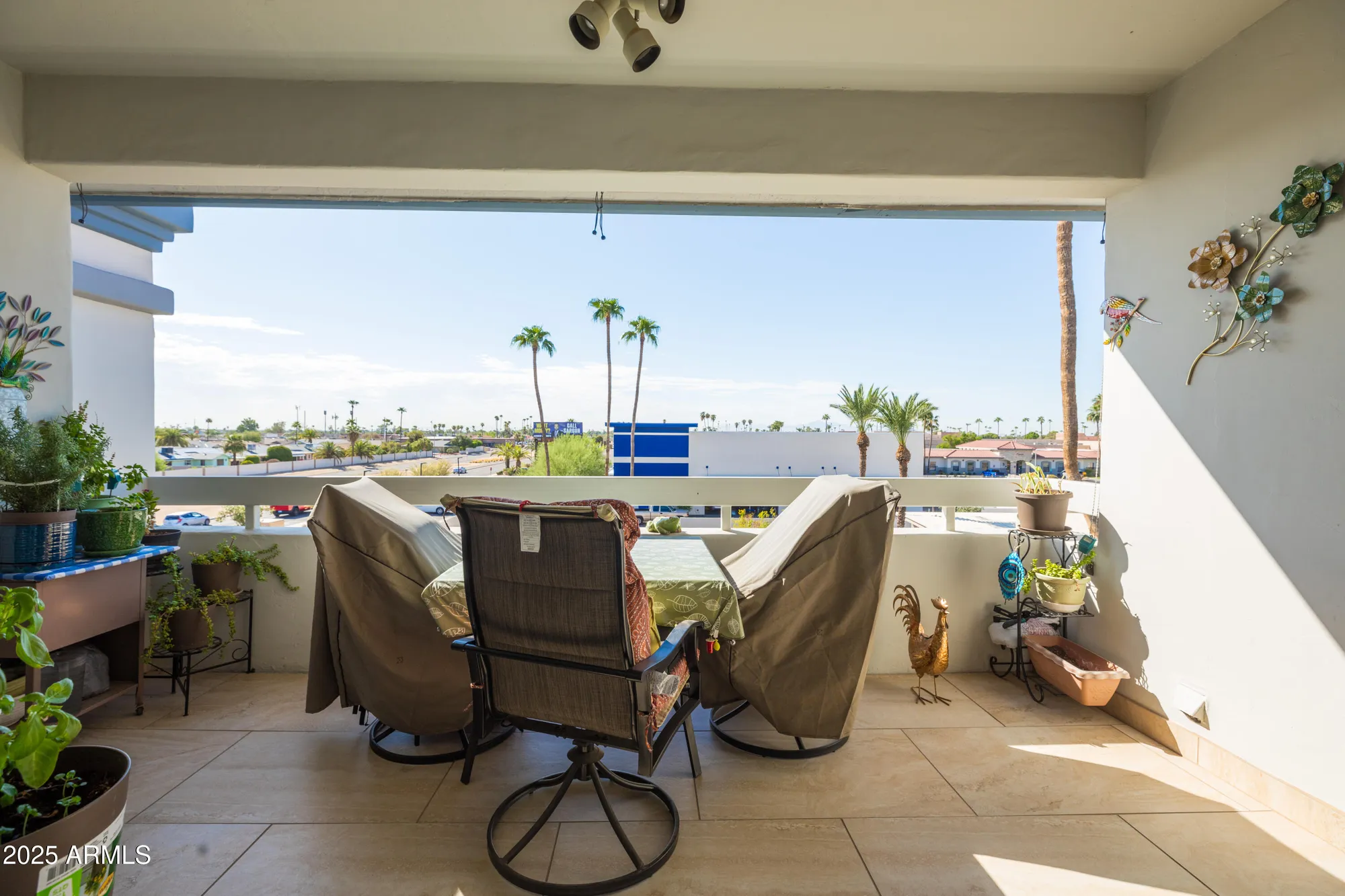 Property Slideshow image 21 of 41 | 17404 n 99th ave unit 333, Sun City, AZ, 85373