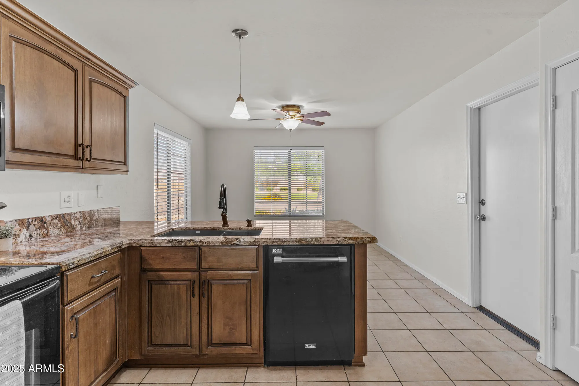 Property Slideshow image 7 of 30 | 14033 w two guns trl, Surprise, AZ, 85374