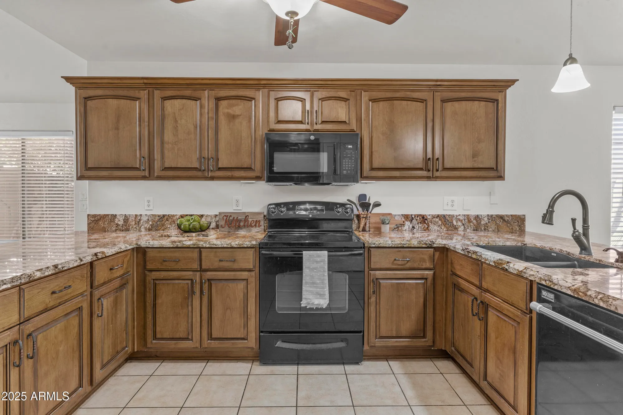 Property Slideshow image 6 of 30 | 14033 w two guns trl, Surprise, AZ, 85374