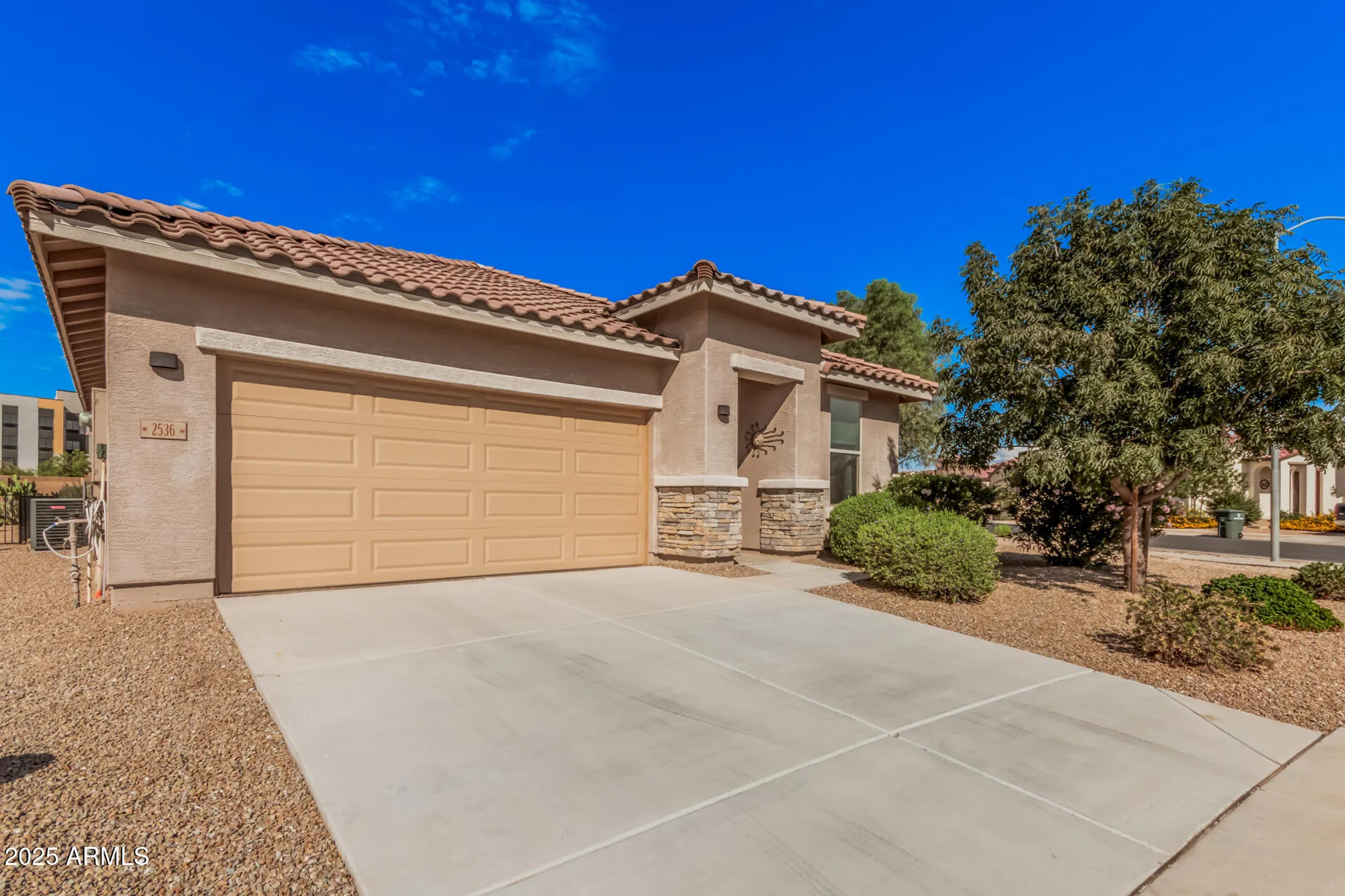 Property Slideshow image 2 of 36 | 2536 e paseo dr, Casa Grande, AZ, 85194