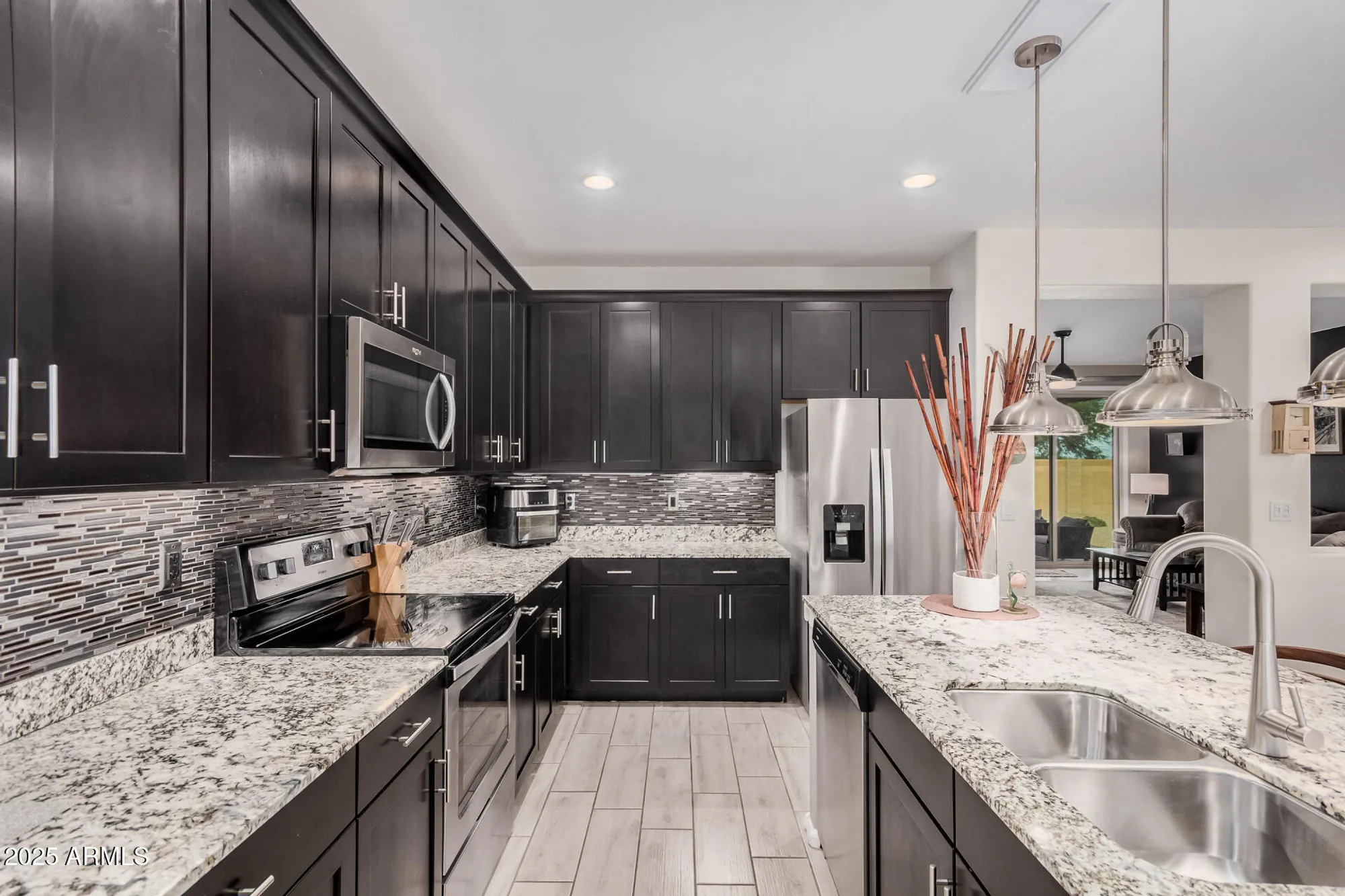 Property Slideshow image 6 of 36 | 2536 e paseo dr, Casa Grande, AZ, 85194