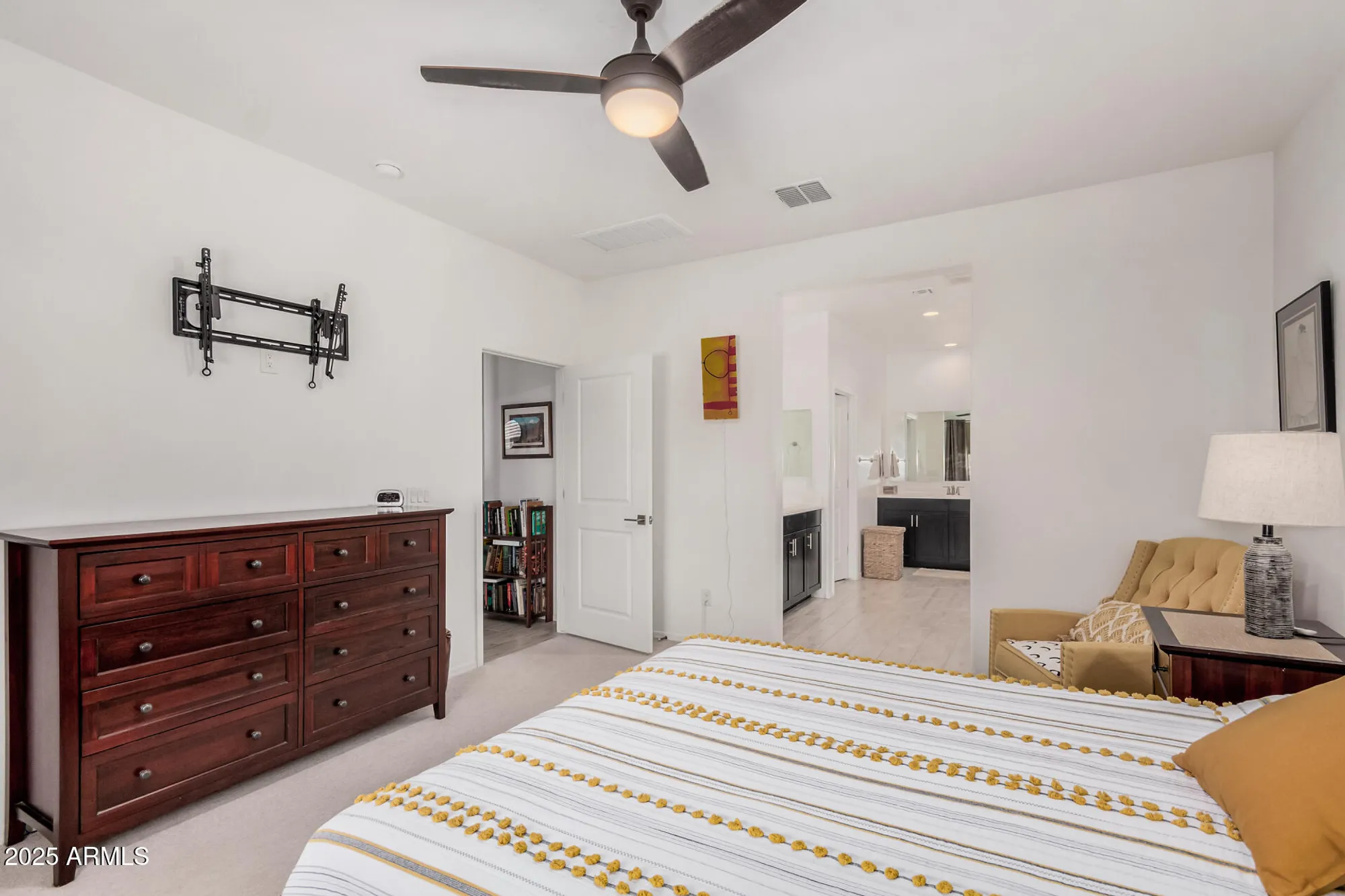 Property Slideshow image 13 of 36 | 2536 e paseo dr, Casa Grande, AZ, 85194