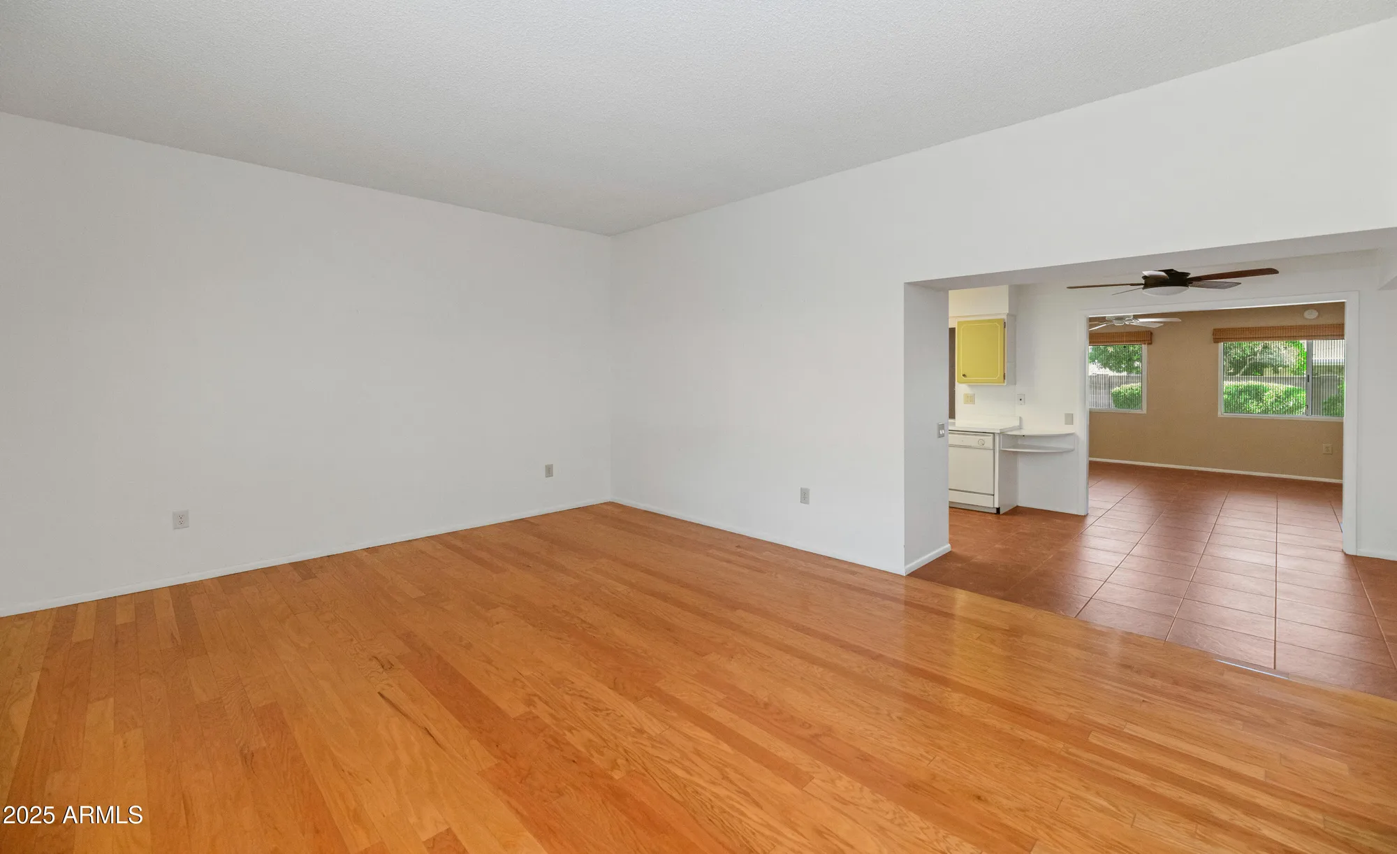 Property Slideshow image 4 of 28 | 16017 n nicklaus ln, Sun City, AZ, 85351