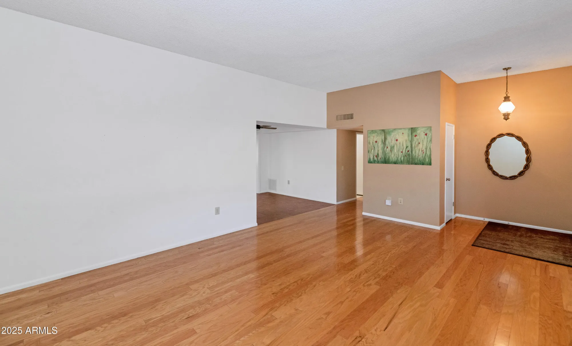 Property Slideshow image 5 of 28 | 16017 n nicklaus ln, Sun City, AZ, 85351